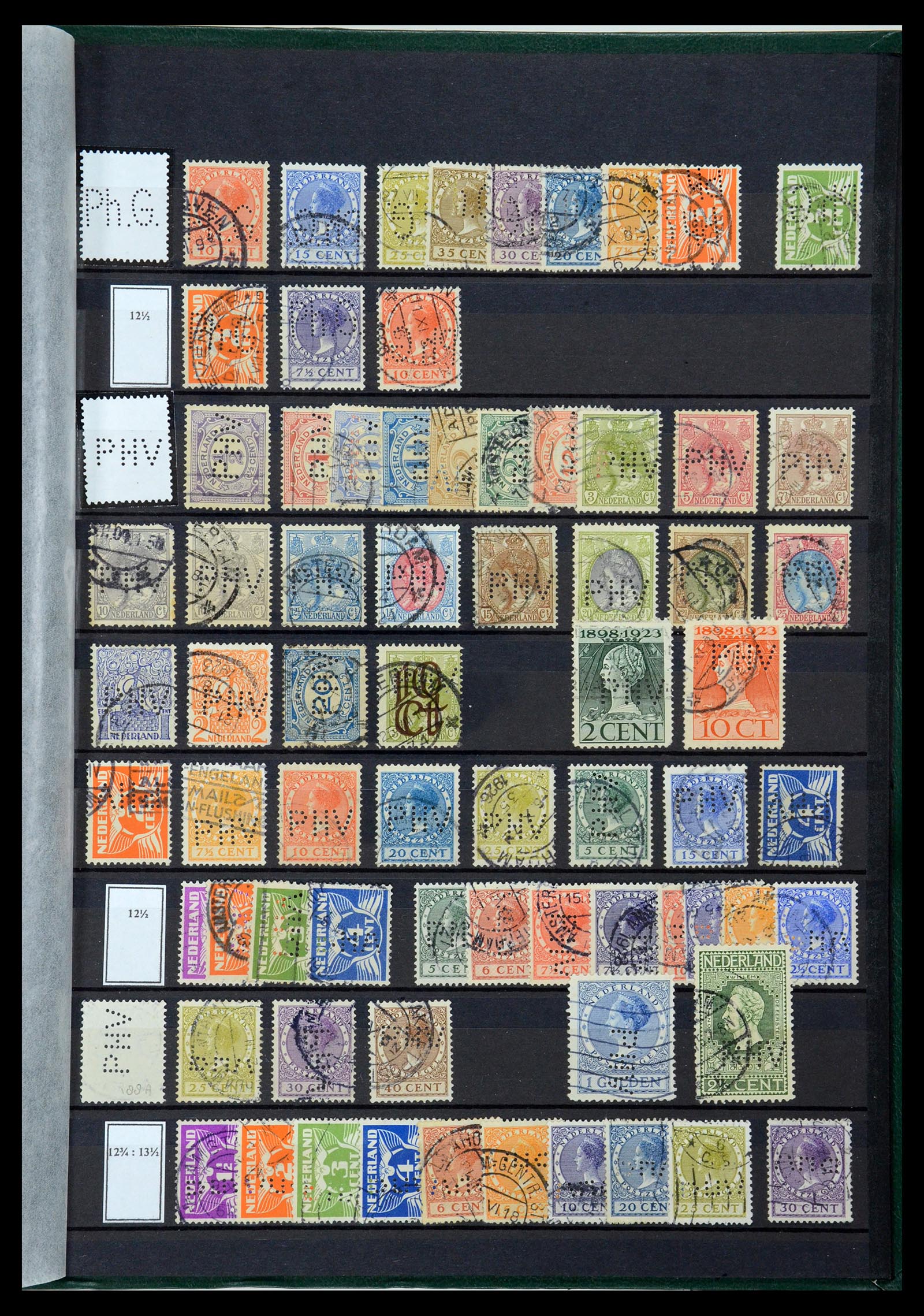 36400 121 - Postzegelverzameling 36400 Nederland perfins 1872-1980.