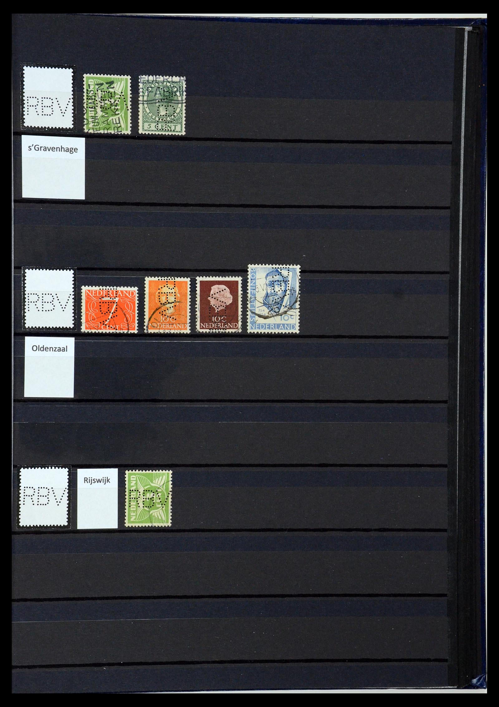 36400 229 - Postzegelverzameling 36400 Nederland perfins 1872-1980.