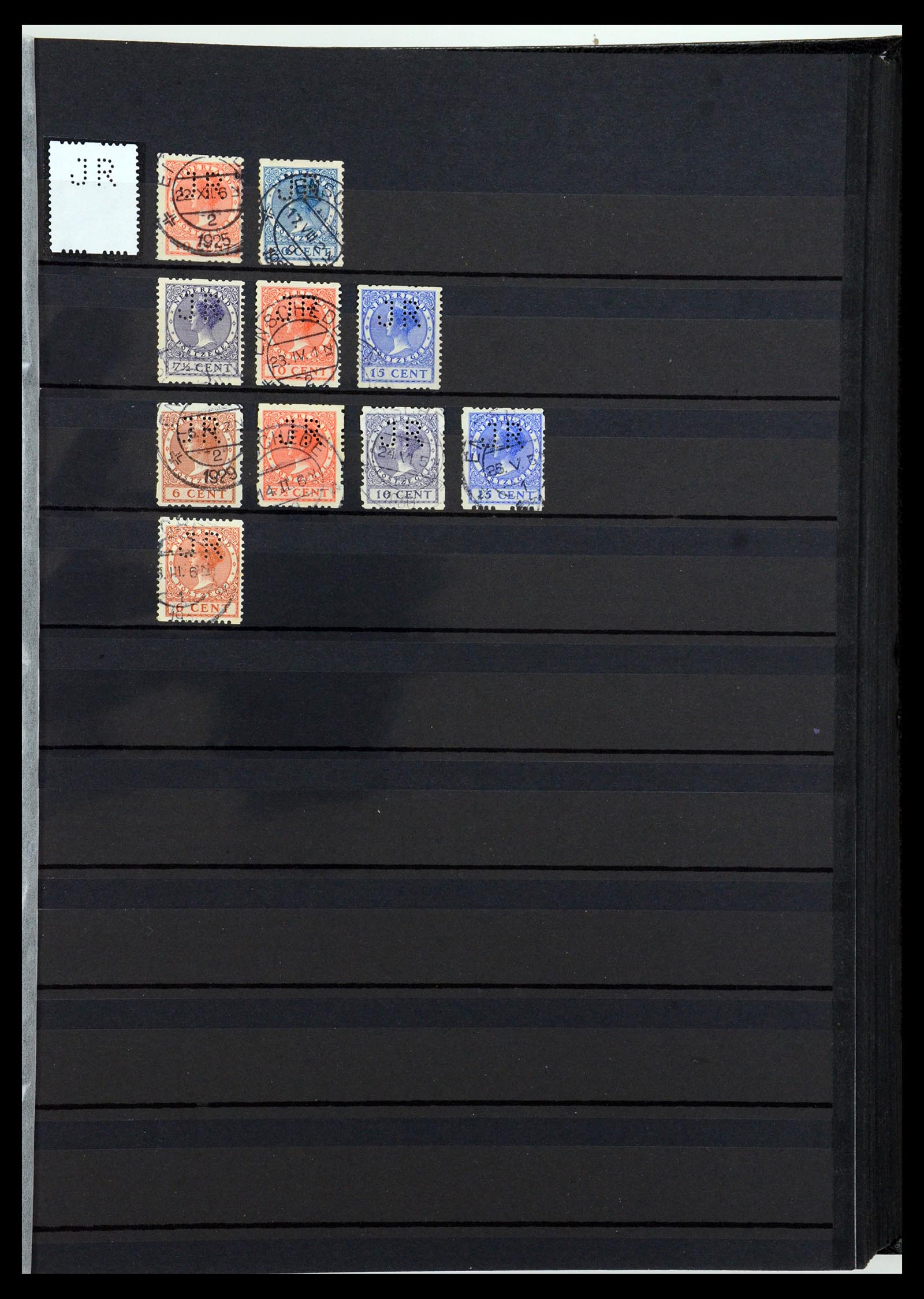 36400 260 - Postzegelverzameling 36400 Nederland perfins 1872-1980.