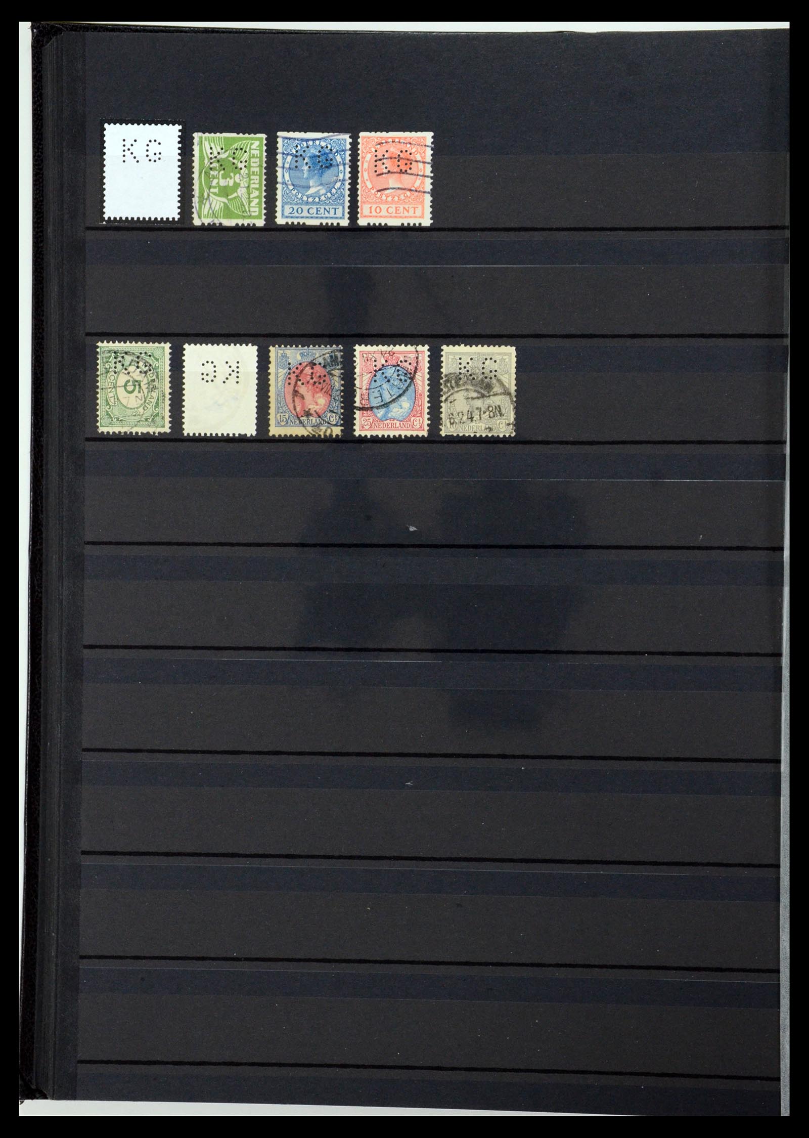 36400 262 - Postzegelverzameling 36400 Nederland perfins 1872-1980.