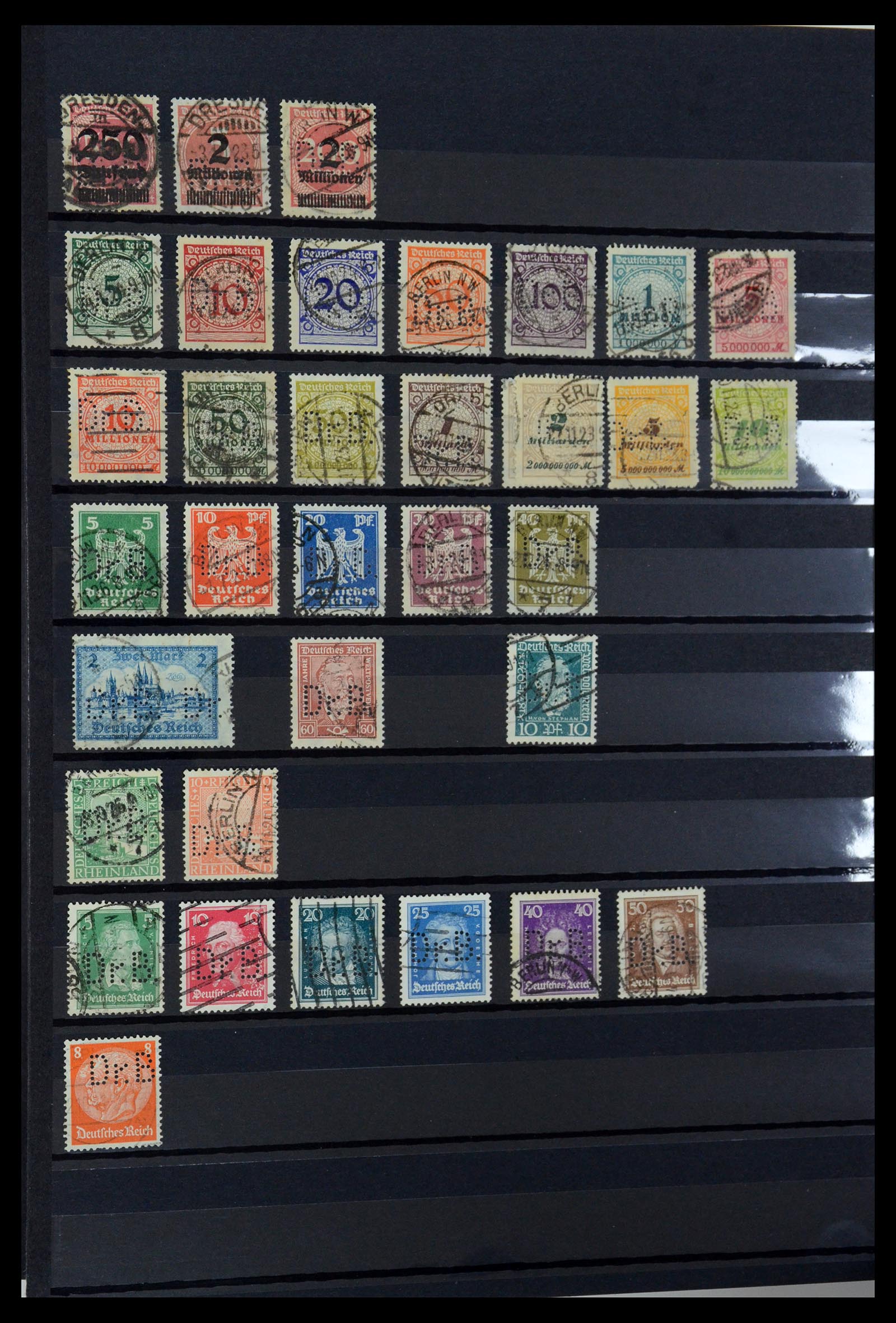 36405 104 - Postzegelverzameling 36405 Duitse Rijk perfins 1880-1945.