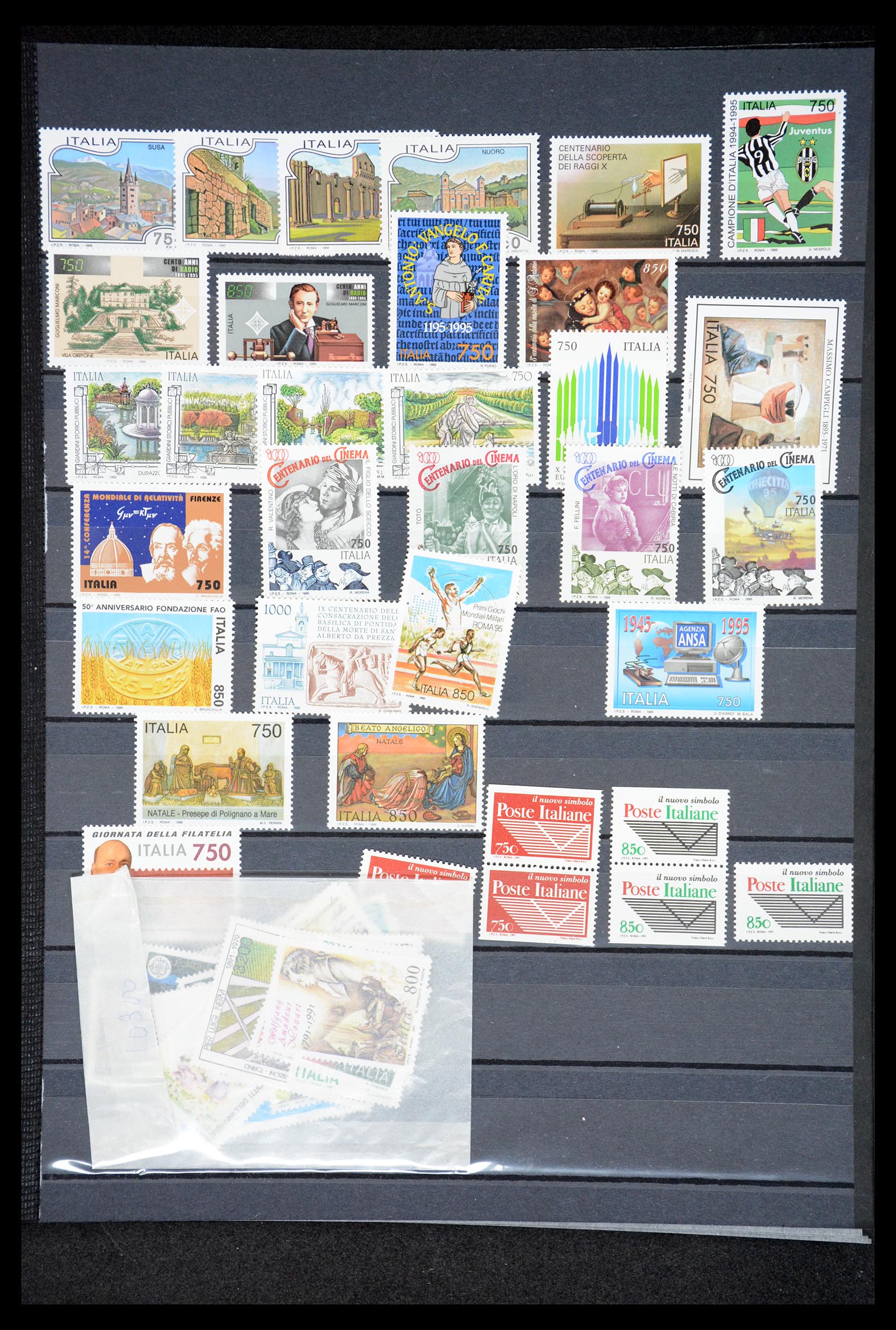 36513 170 - Postzegelverzameling 36513 Italië 1861-2005.
