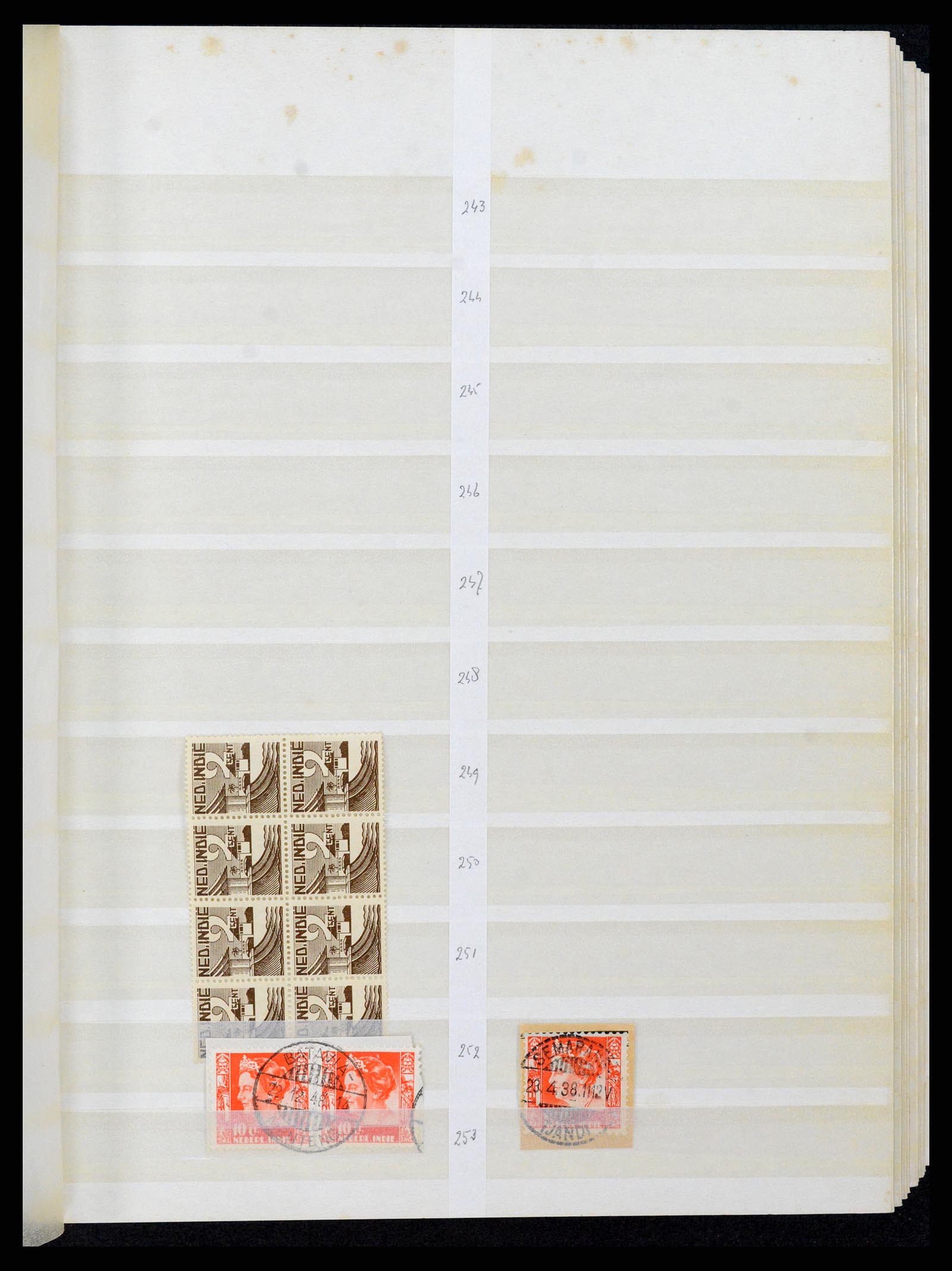 36528 062 - Postzegelverzameling 36528 Nederlands Indië 1864-1948.