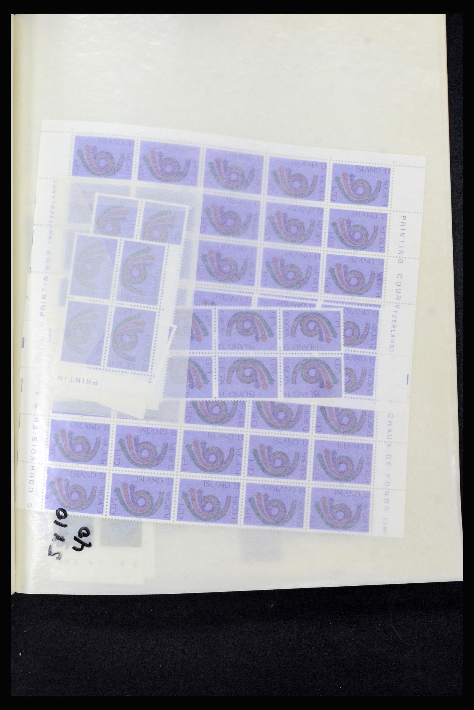 36588 107 - Postzegelverzameling 36588 IJsland 1950-1992.