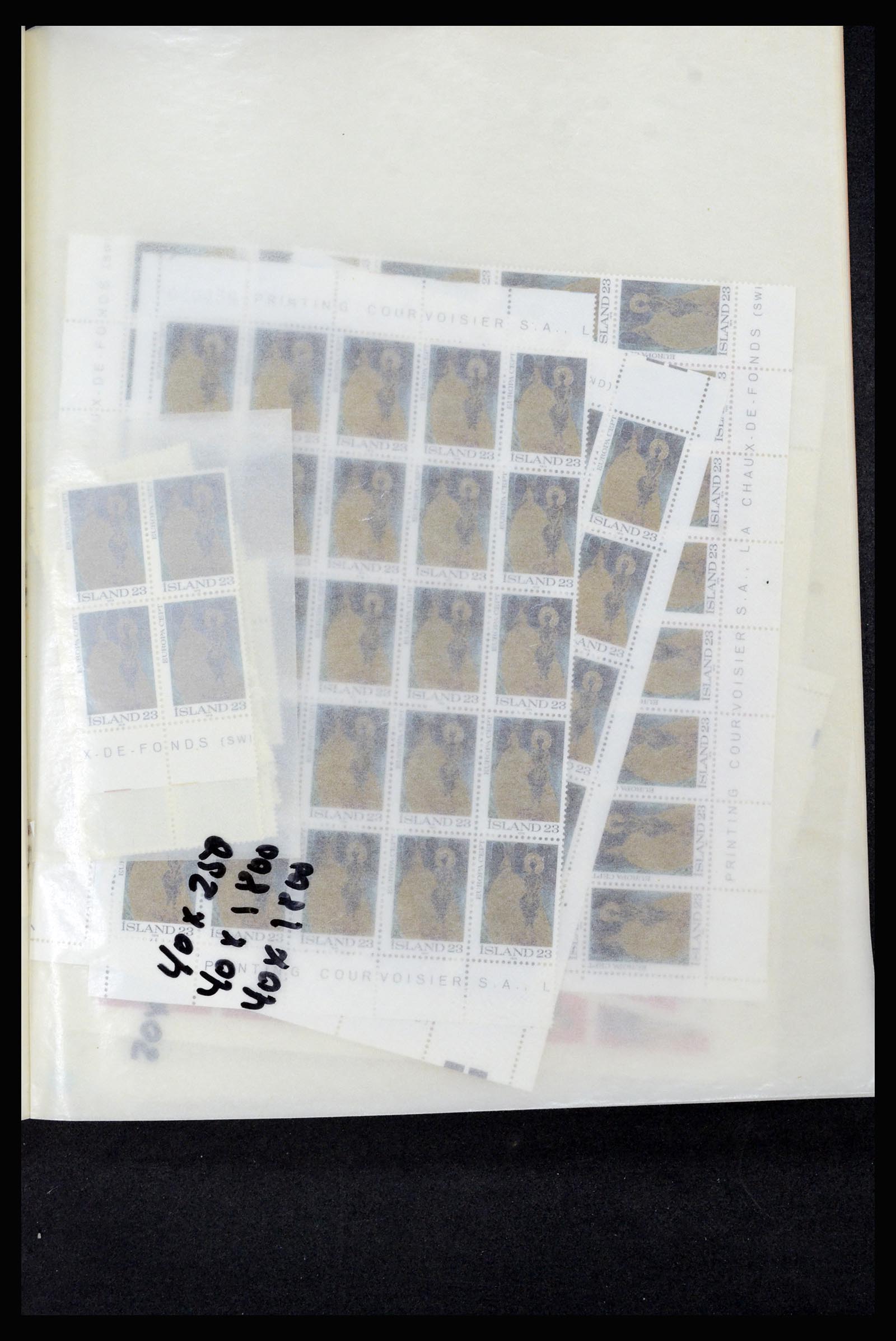36588 111 - Postzegelverzameling 36588 IJsland 1950-1992.