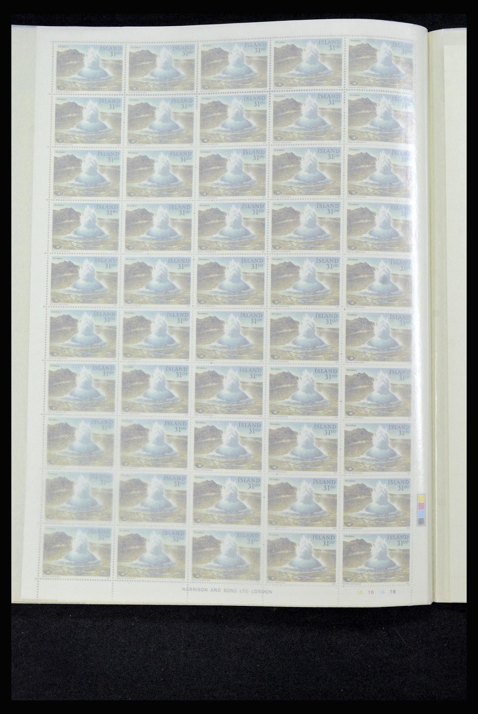 36588 159 - Postzegelverzameling 36588 IJsland 1950-1992.