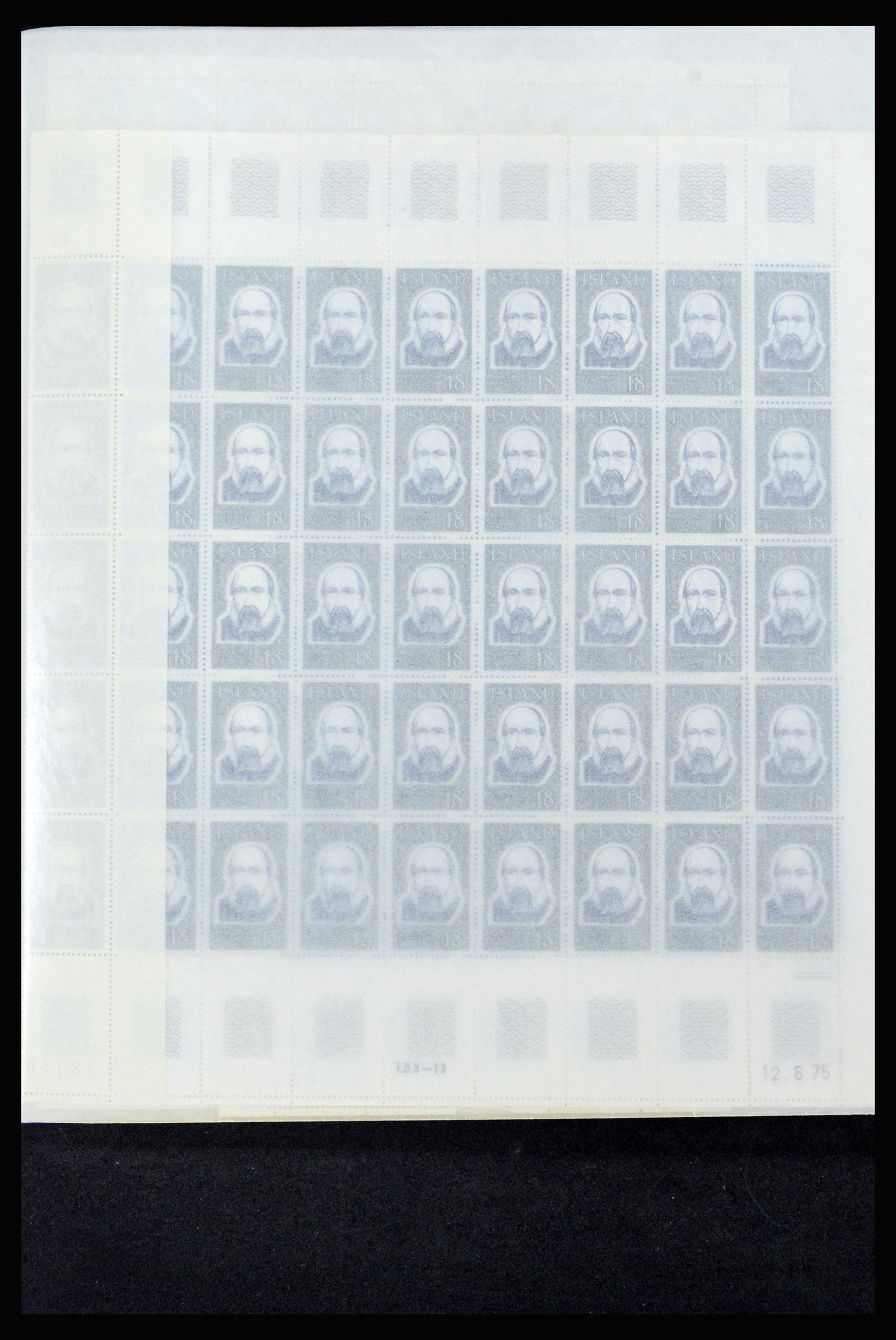 36588 220 - Postzegelverzameling 36588 IJsland 1950-1992.