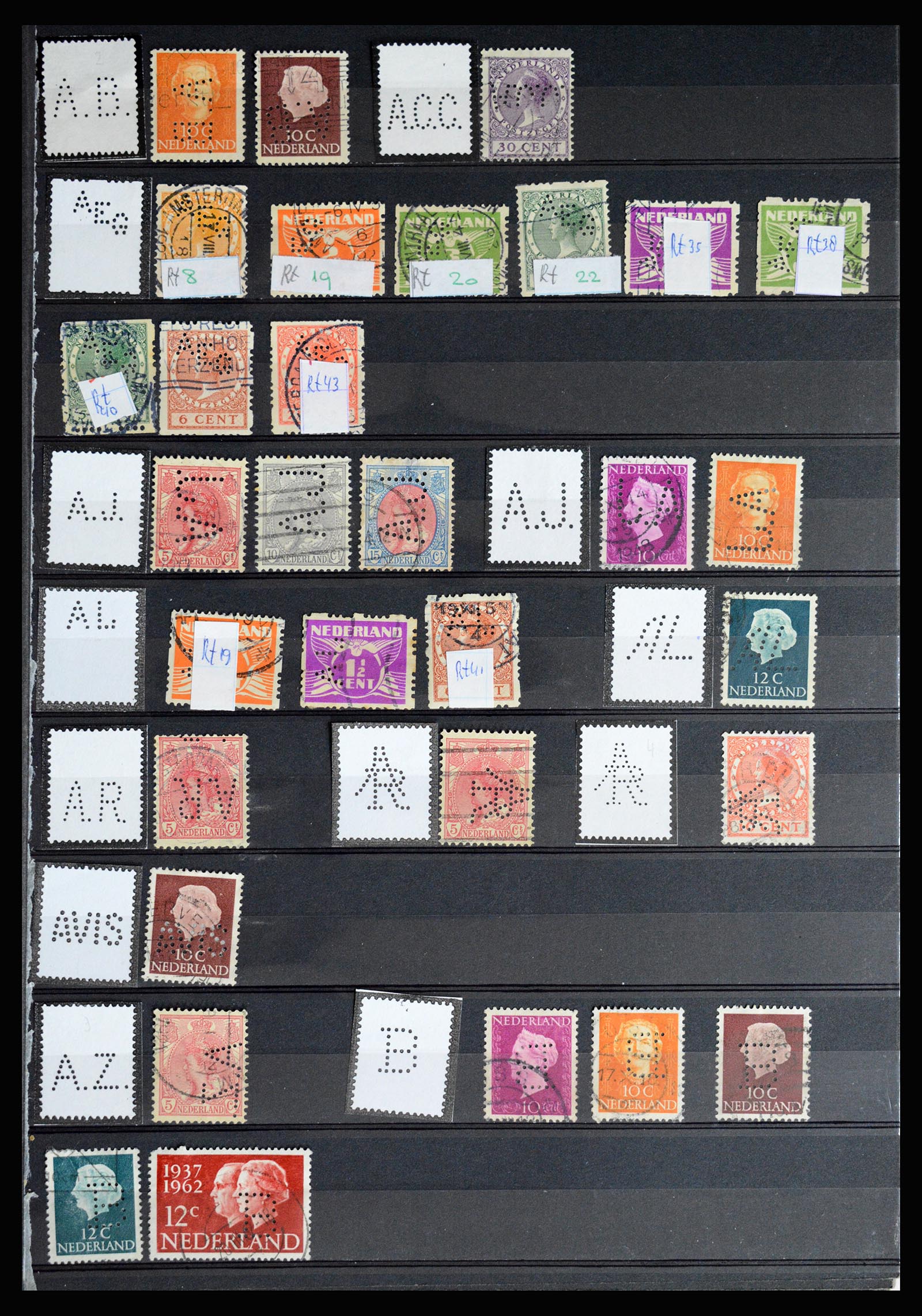 36849 047 - Postzegelverzameling 36849 Nederland perfins 1891-1960.