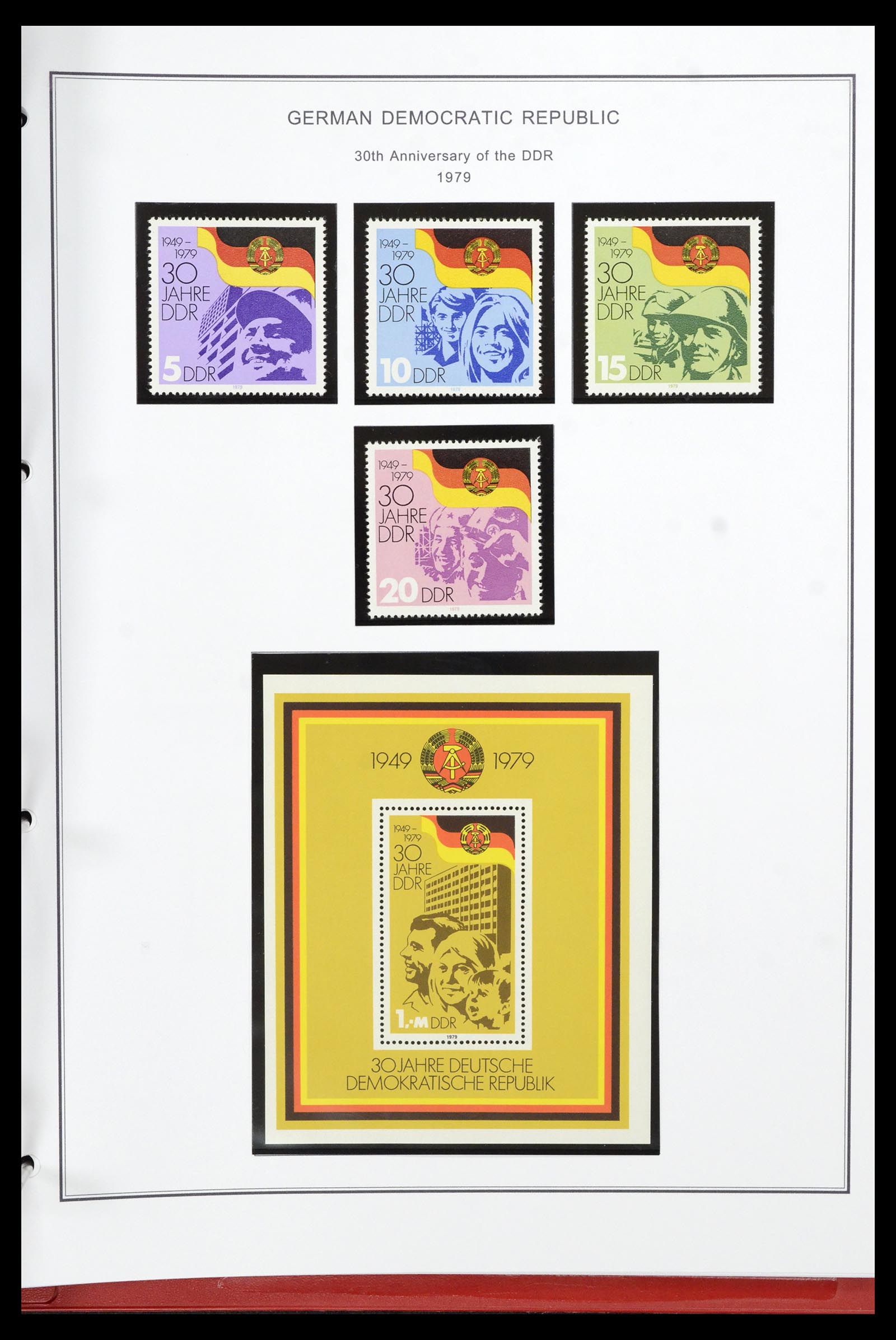 36998 228 - Postzegelverzameling 36998 DDR 1949-1990.