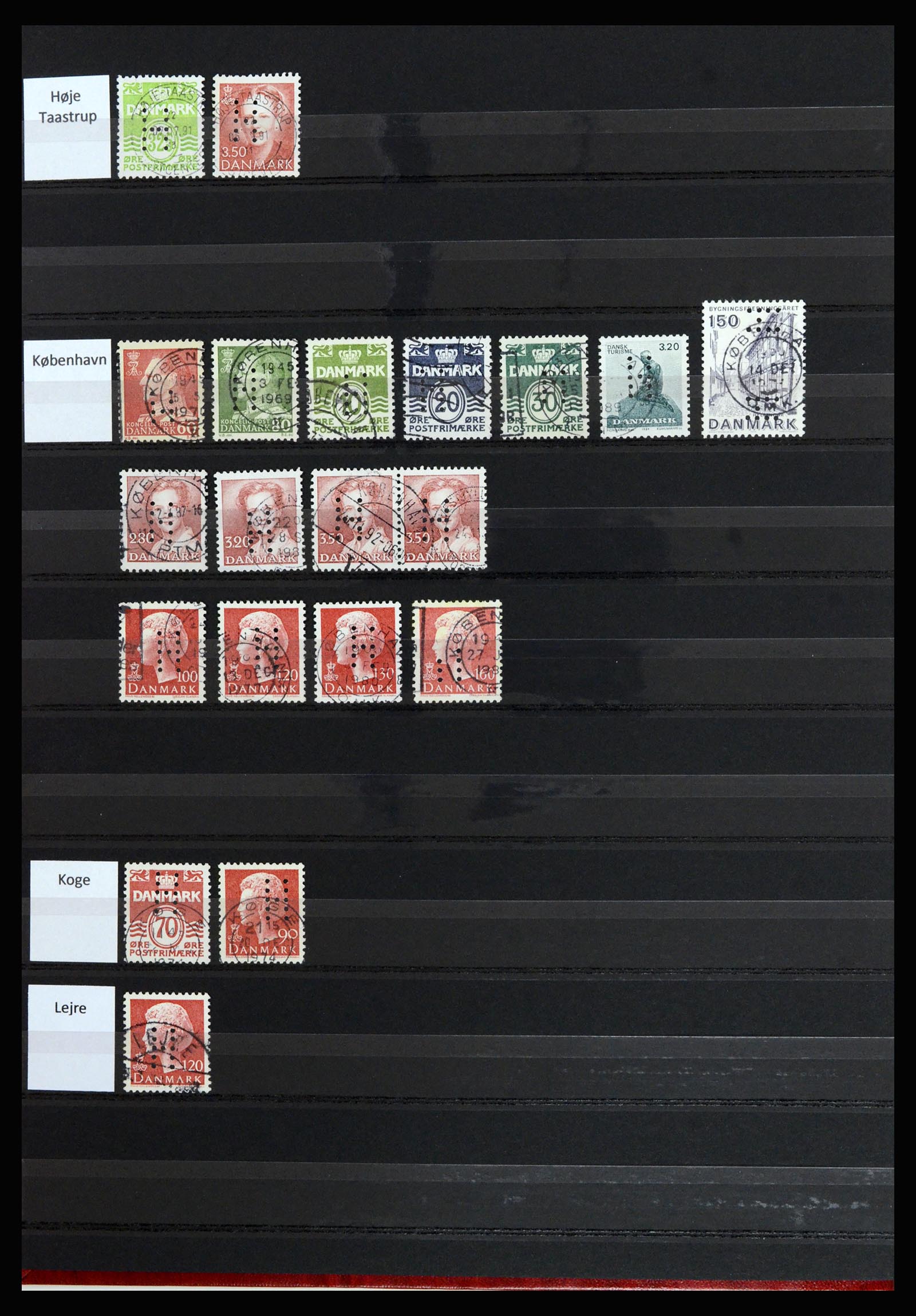 37056 016 - Postzegelverzameling 37056 Denemarken perfins.