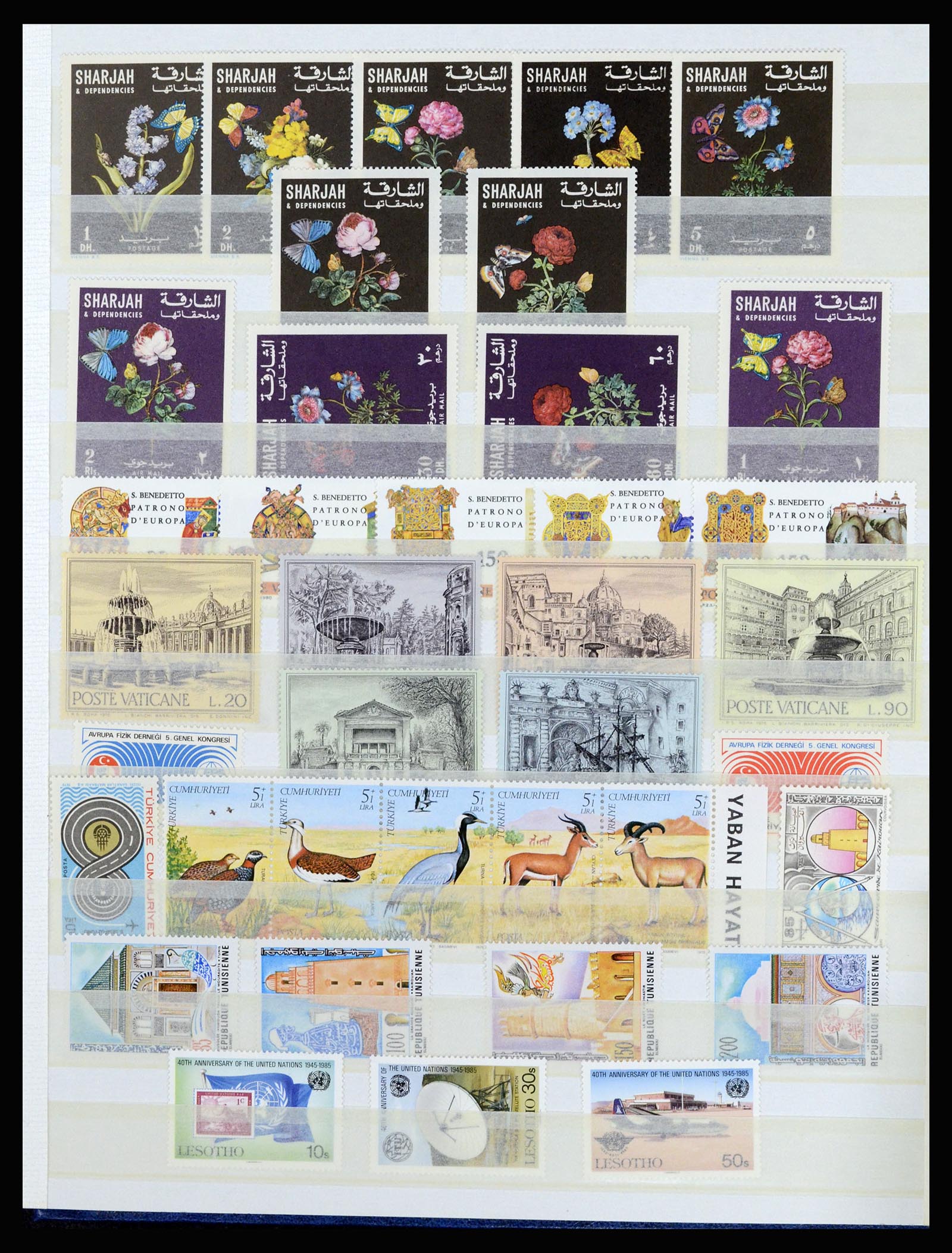 37064 062 - Postzegelverzameling 37064 Wereld motief 1960-2007.