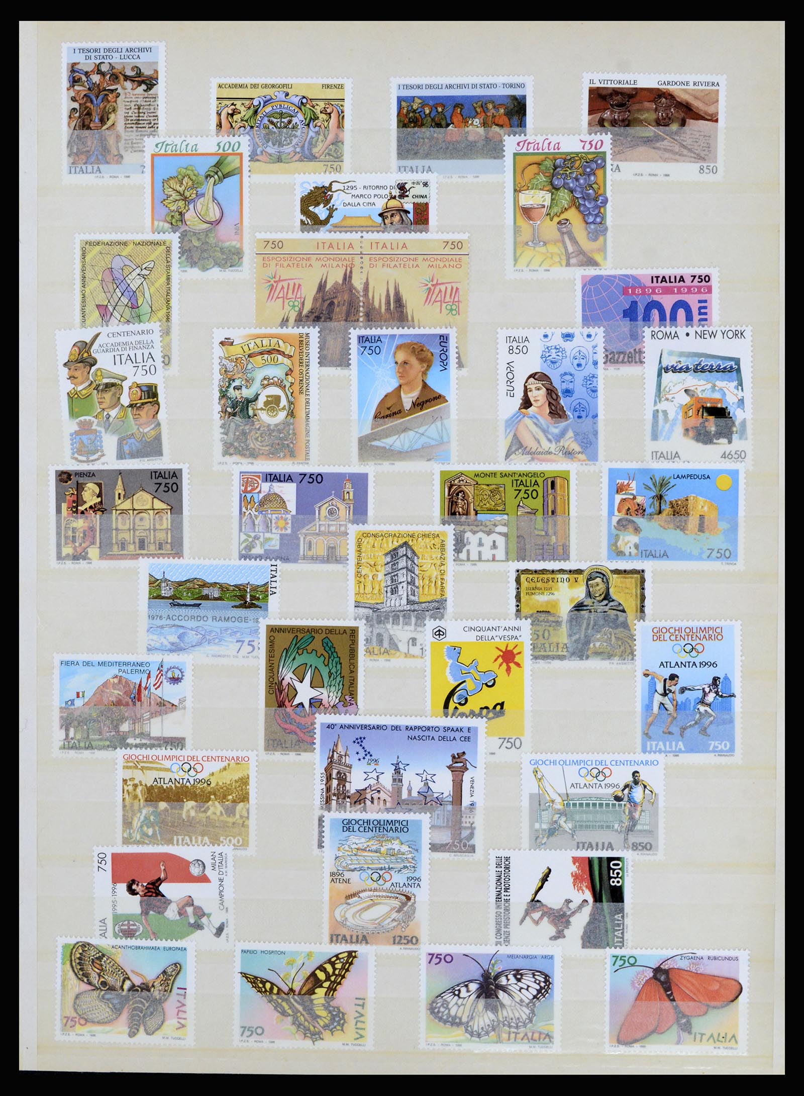 37064 110 - Postzegelverzameling 37064 Wereld motief 1960-2007.