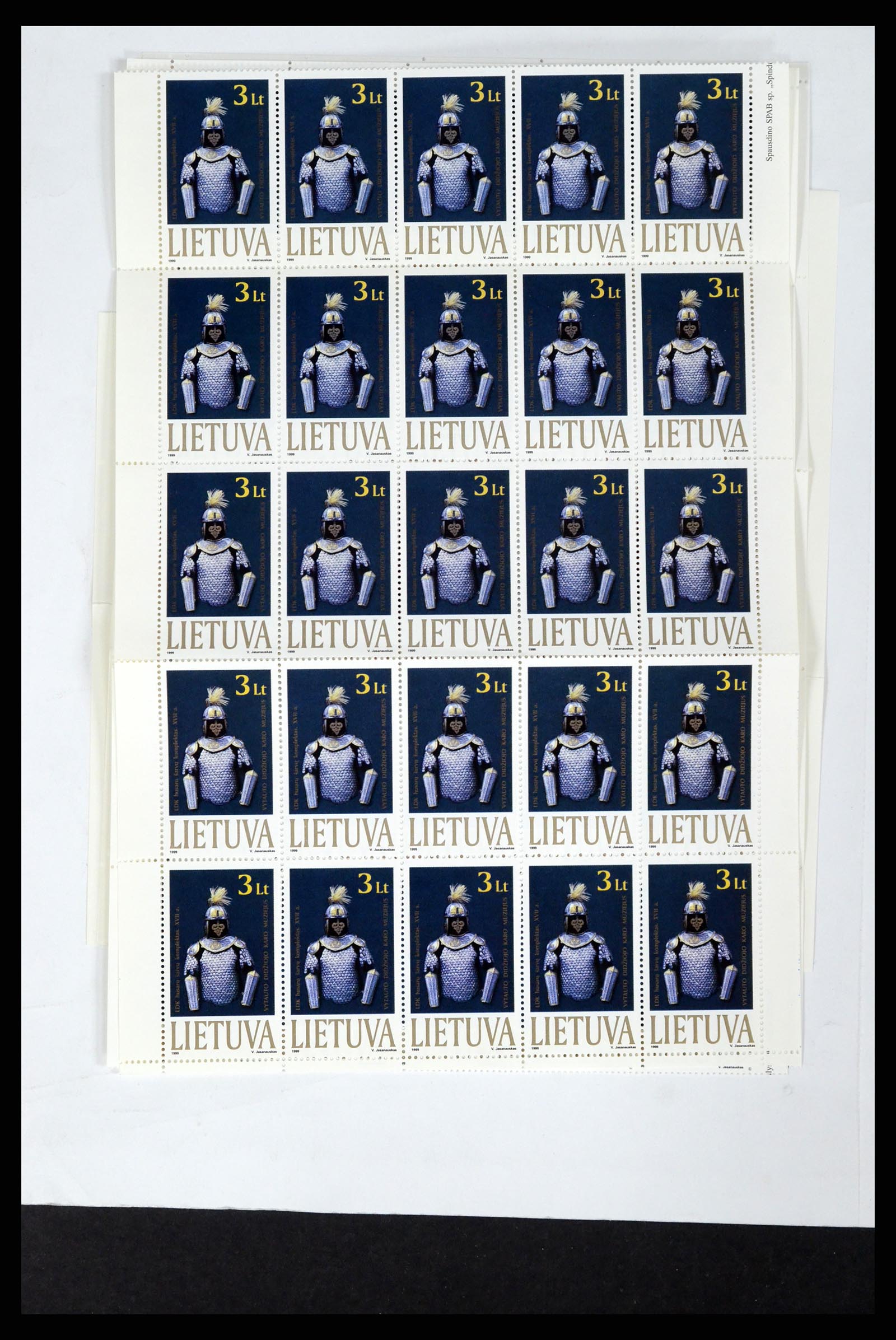 37351 230 - Postzegelverzameling 37351 Europese landen postfris 1990-2000.
