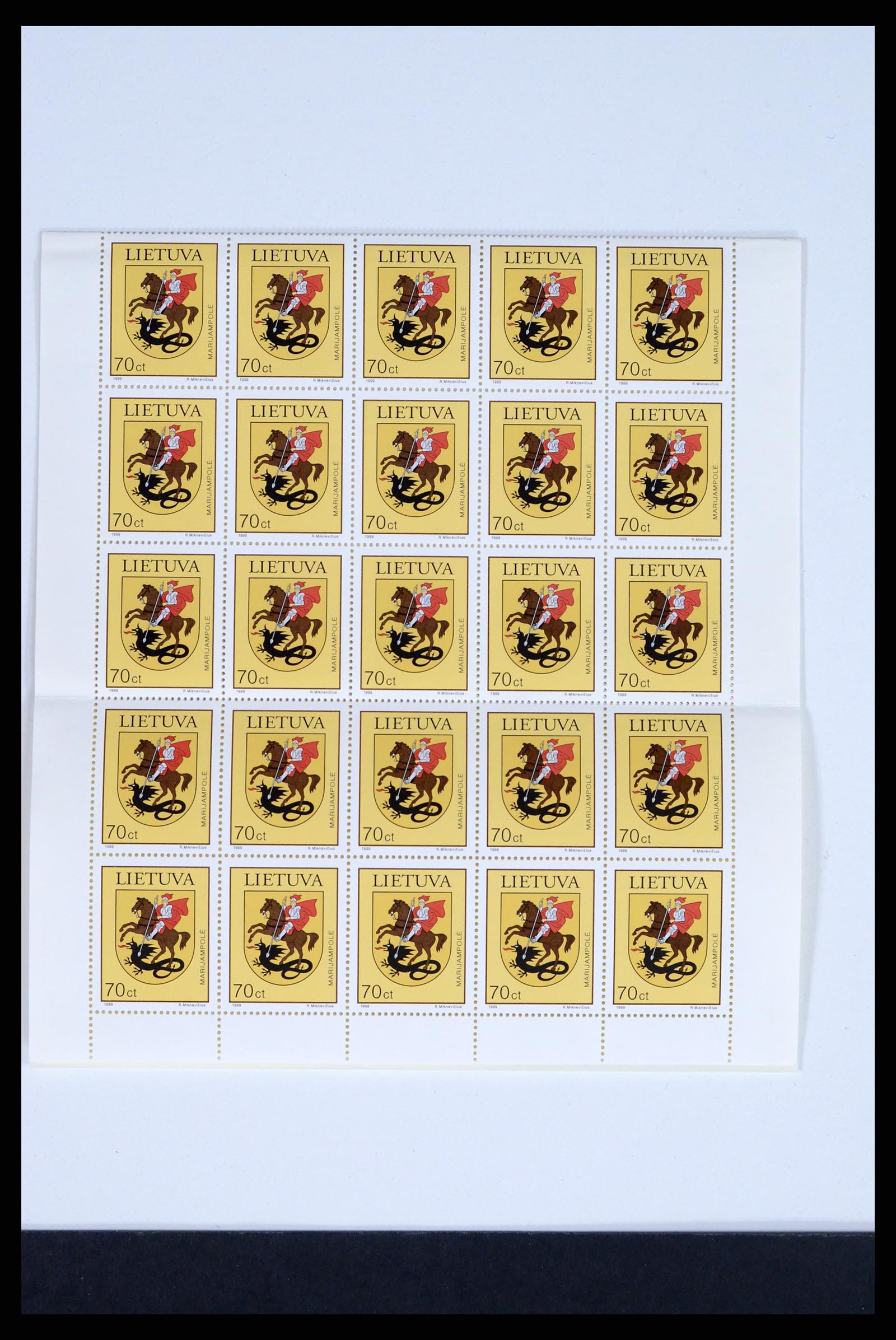 37351 236 - Postzegelverzameling 37351 Europese landen postfris 1990-2000.