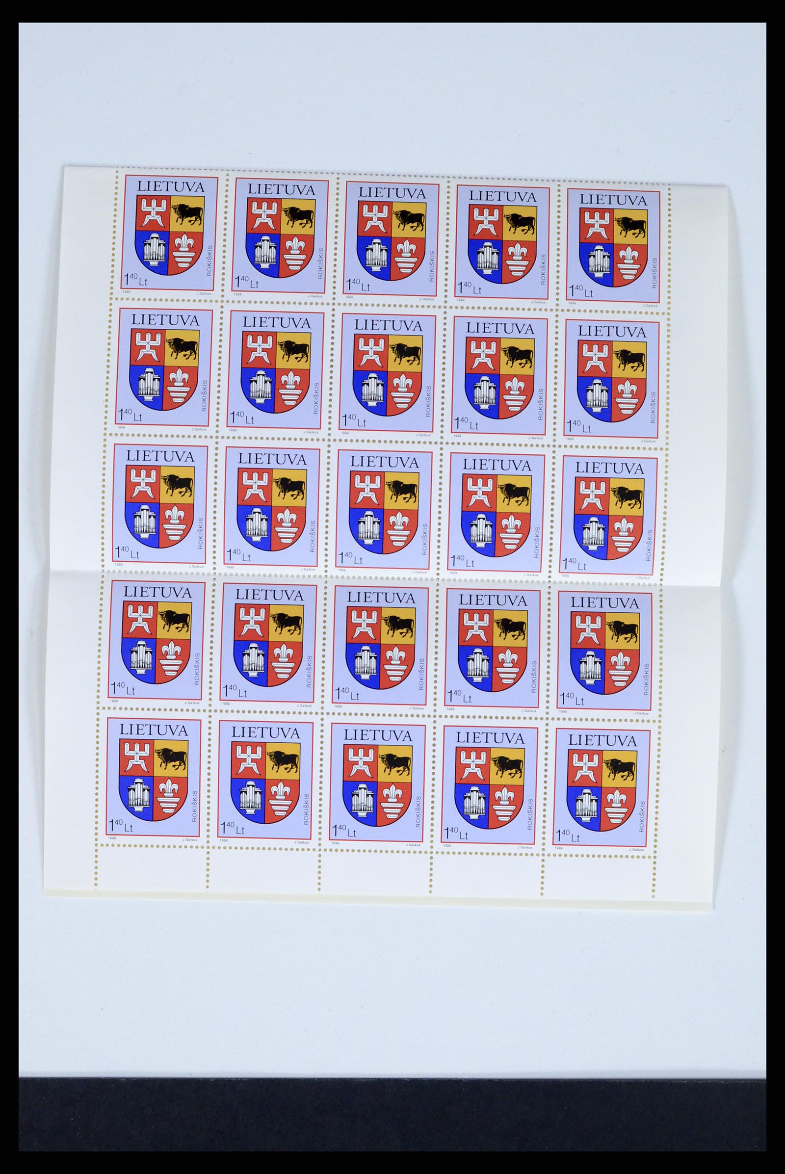 37351 240 - Postzegelverzameling 37351 Europese landen postfris 1990-2000.