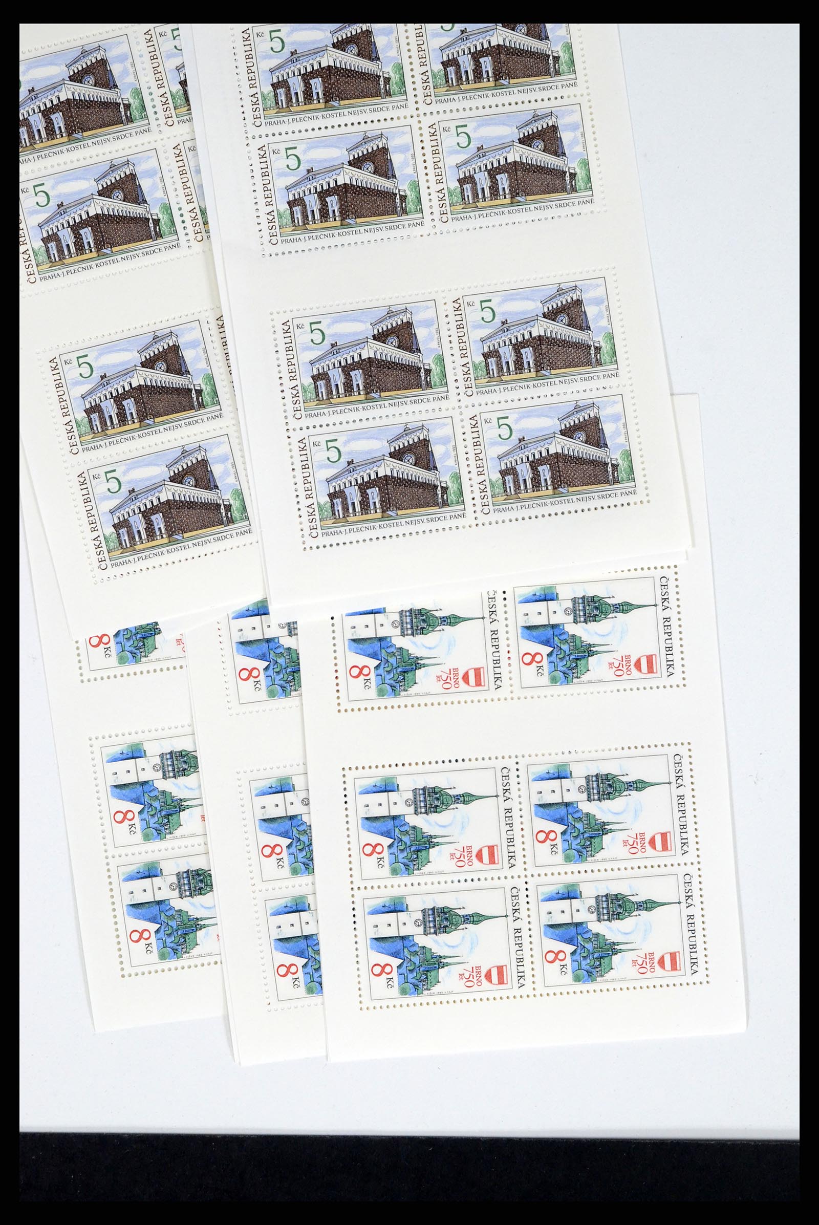 37351 264 - Postzegelverzameling 37351 Europese landen postfris 1990-2000.