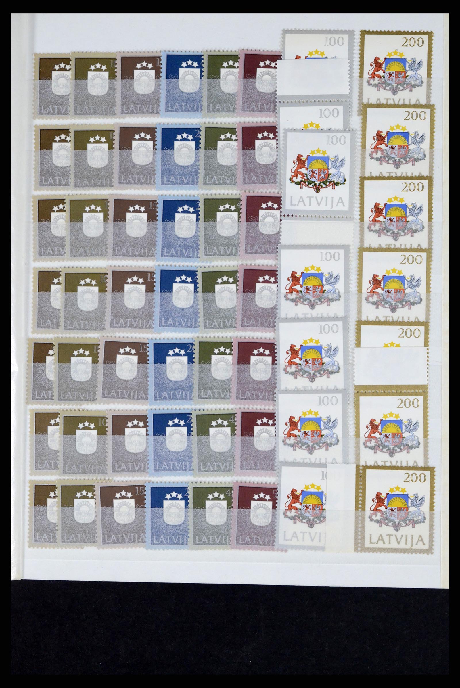 37351 296 - Postzegelverzameling 37351 Europese landen postfris 1990-2000.