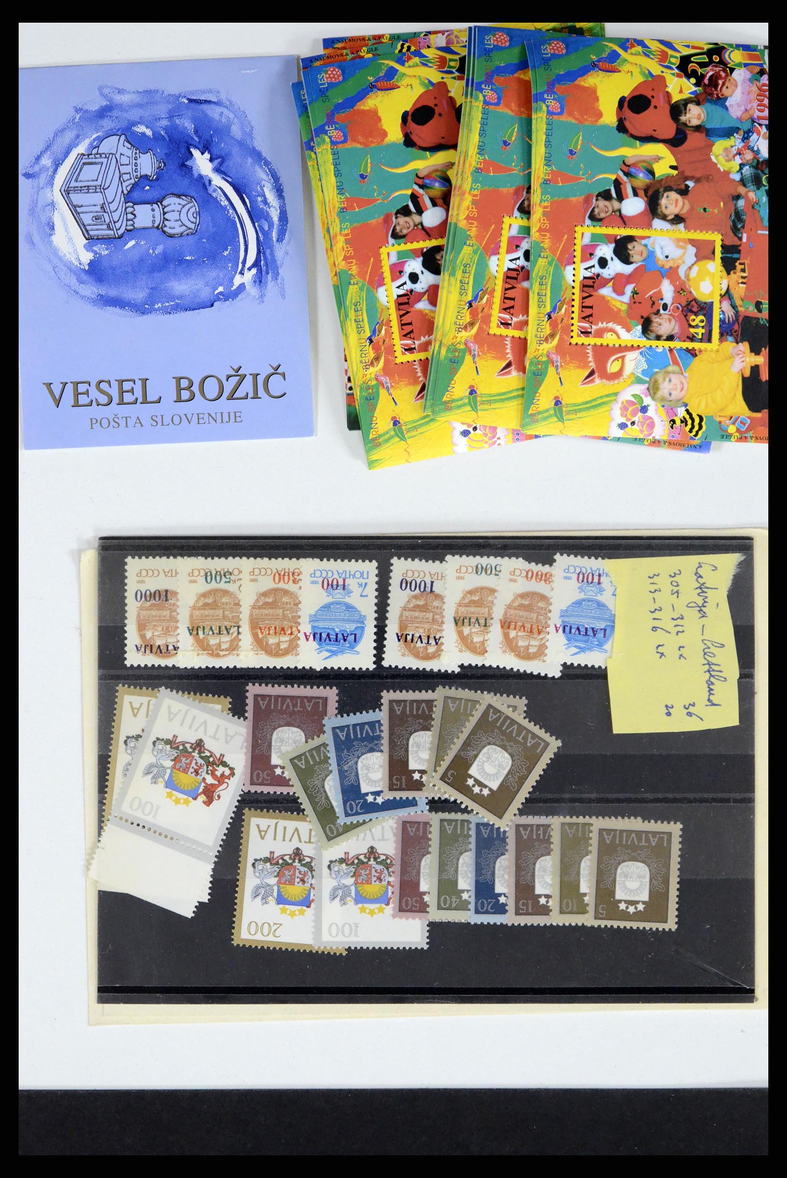 37351 384 - Postzegelverzameling 37351 Europese landen postfris 1990-2000.