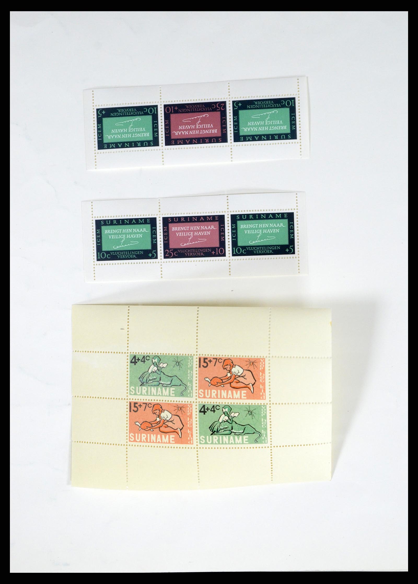 37453 174 - Postzegelverzameling 37453 Overzeese Gebiedsdelen 1873-1988.