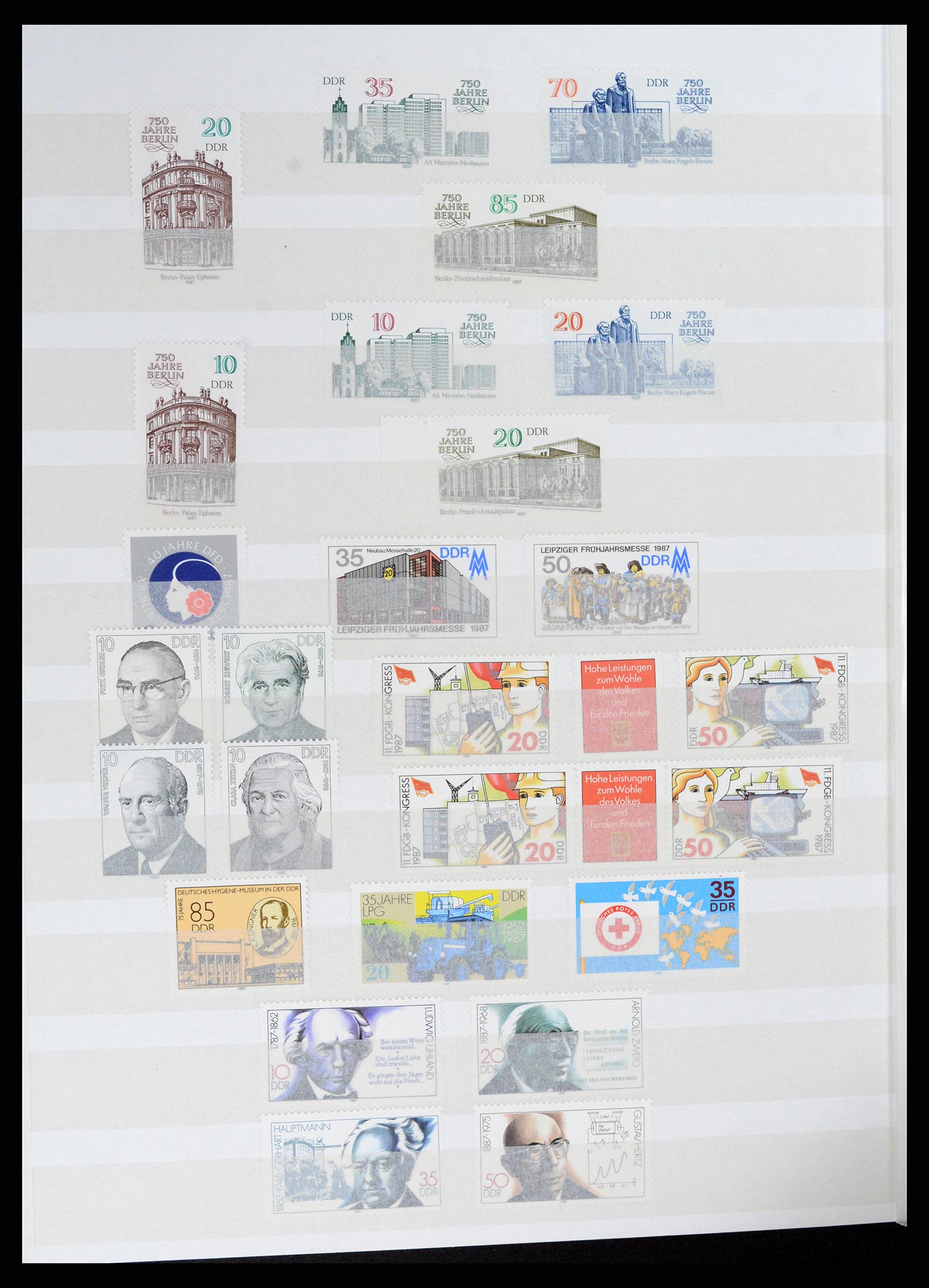 37501 106 - Postzegelverzameling 37501 DDR 1949-1990.