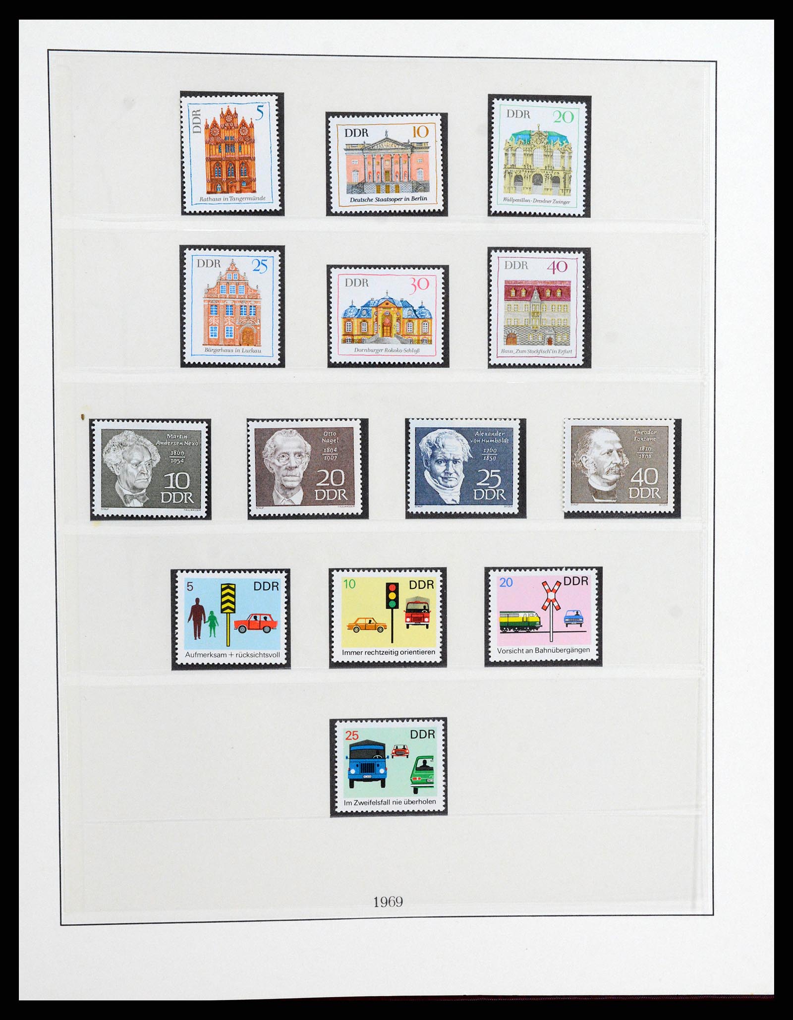 37507 113 - Postzegelverzameling 37507 D.D.R. 1949-1990.