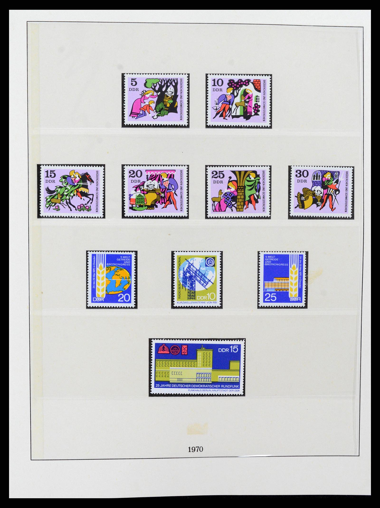 37507 127 - Postzegelverzameling 37507 D.D.R. 1949-1990.