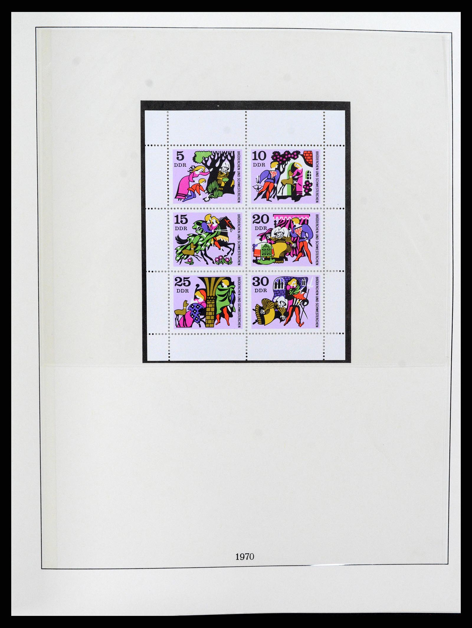 37507 128 - Postzegelverzameling 37507 D.D.R. 1949-1990.