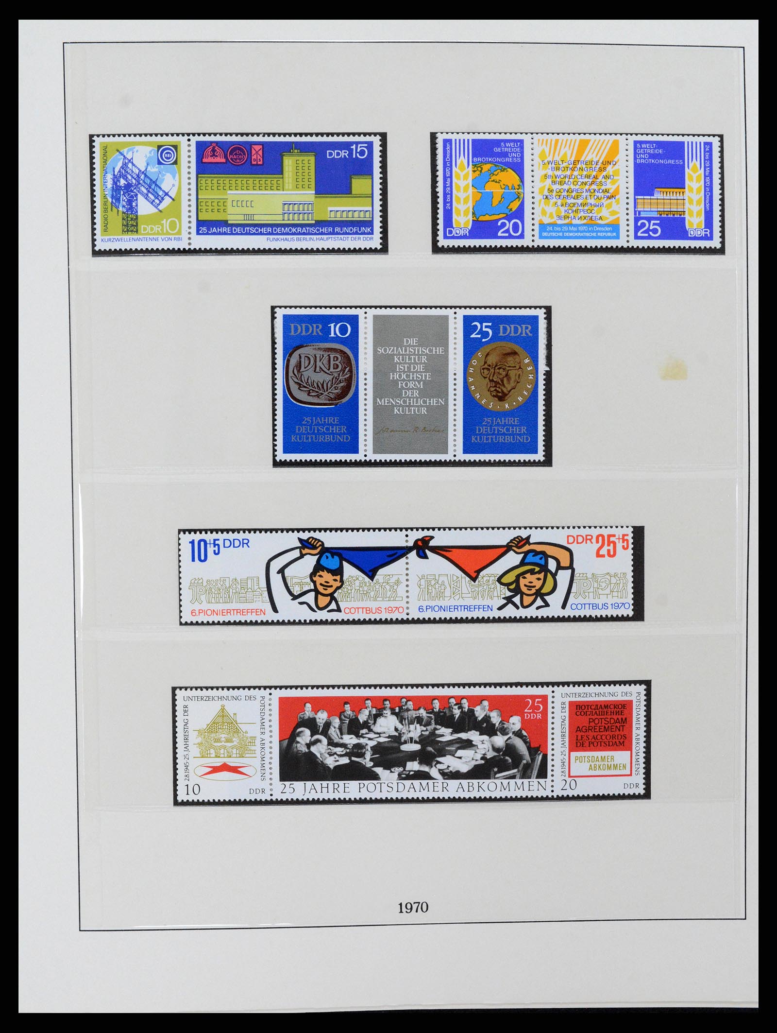 37507 134 - Postzegelverzameling 37507 D.D.R. 1949-1990.