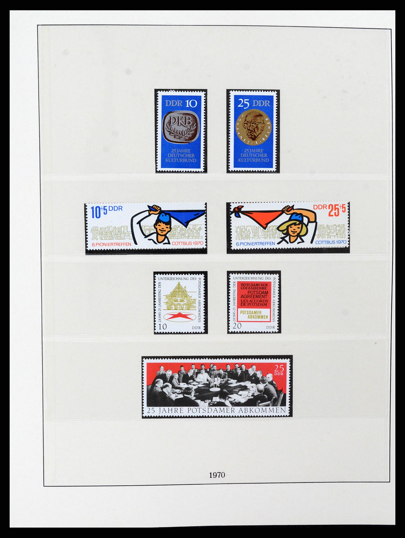 37507 135 - Postzegelverzameling 37507 D.D.R. 1949-1990.