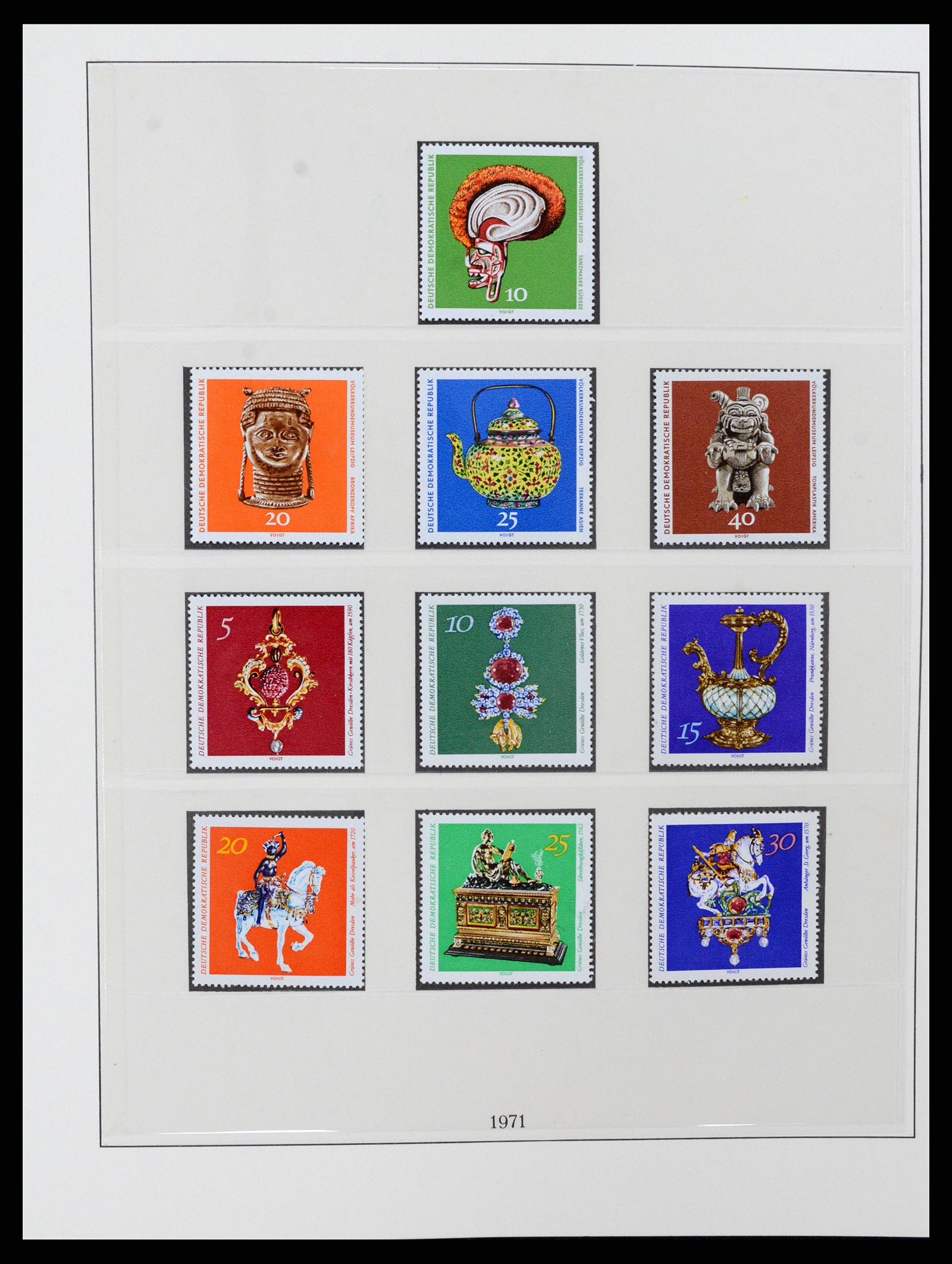37507 136 - Postzegelverzameling 37507 D.D.R. 1949-1990.