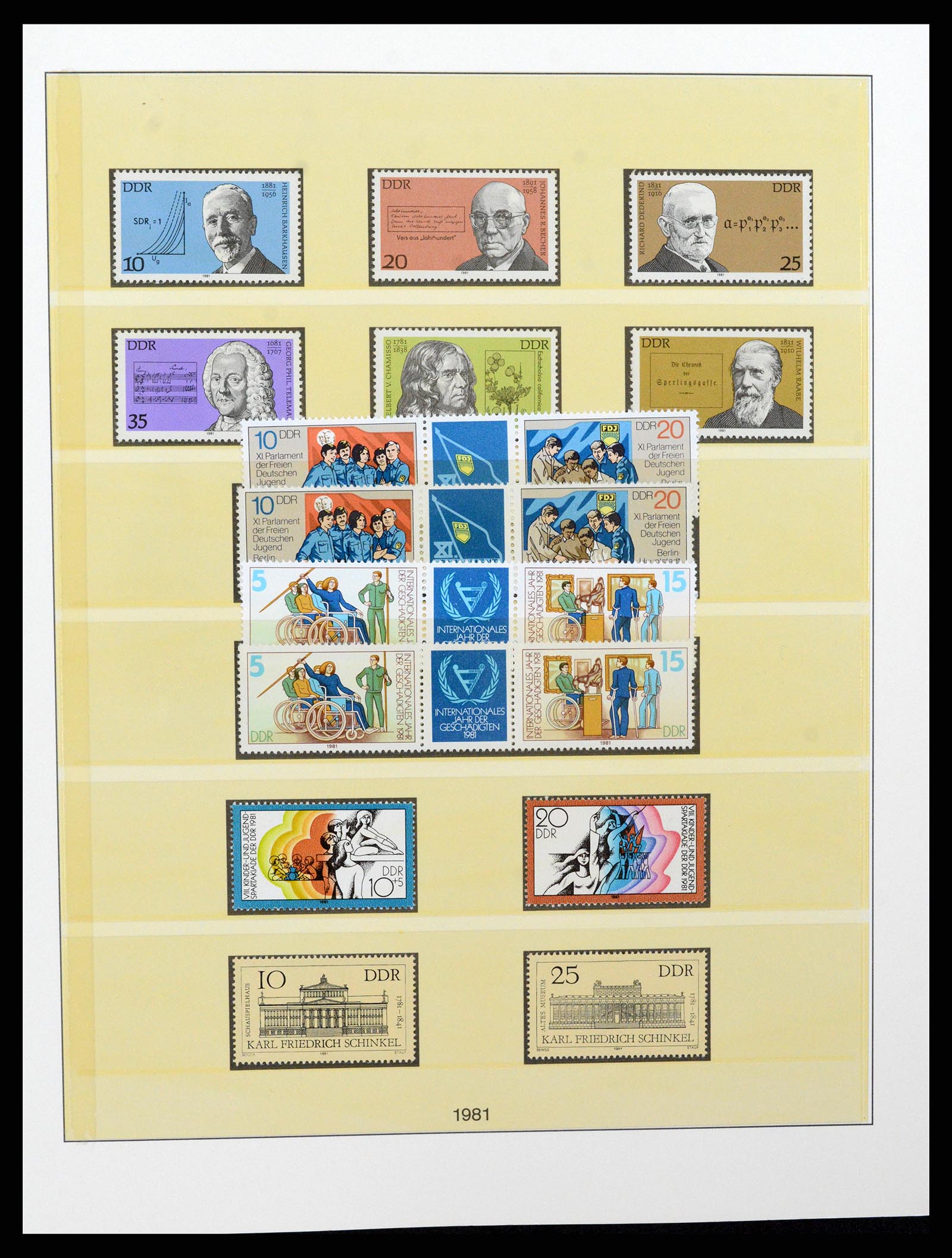 37507 239 - Postzegelverzameling 37507 D.D.R. 1949-1990.