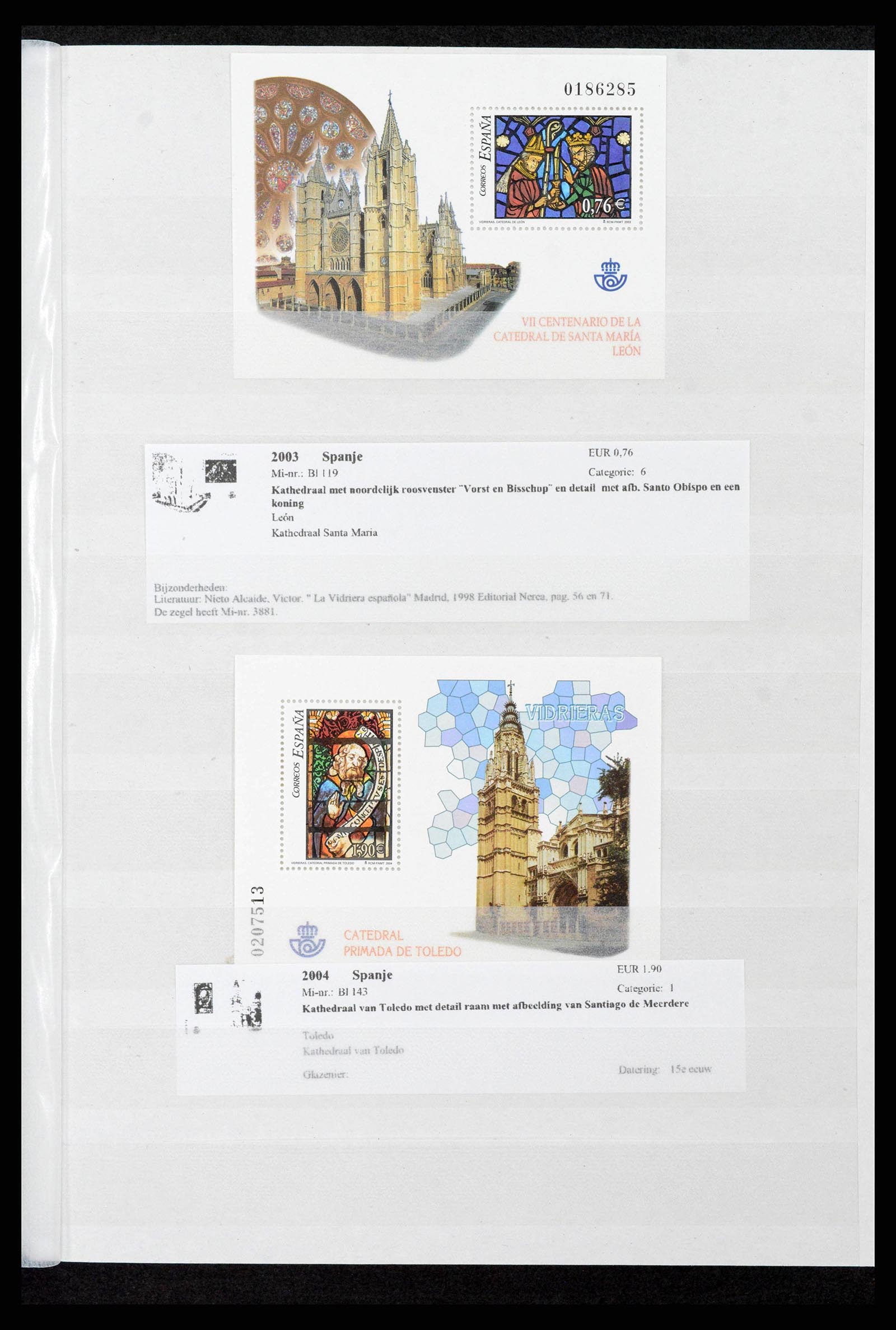 37989 0019 - Stamp collection 37989 Motive religion up to 2015.