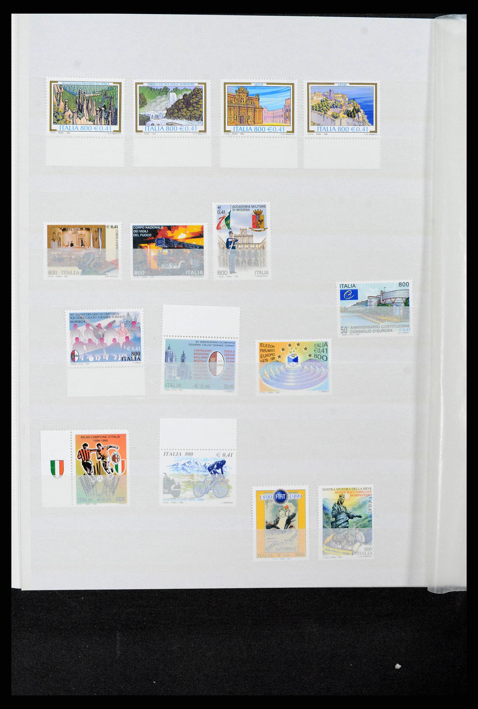 38243 0120 - Postzegelverzameling 38243 Italië 1862-2011.