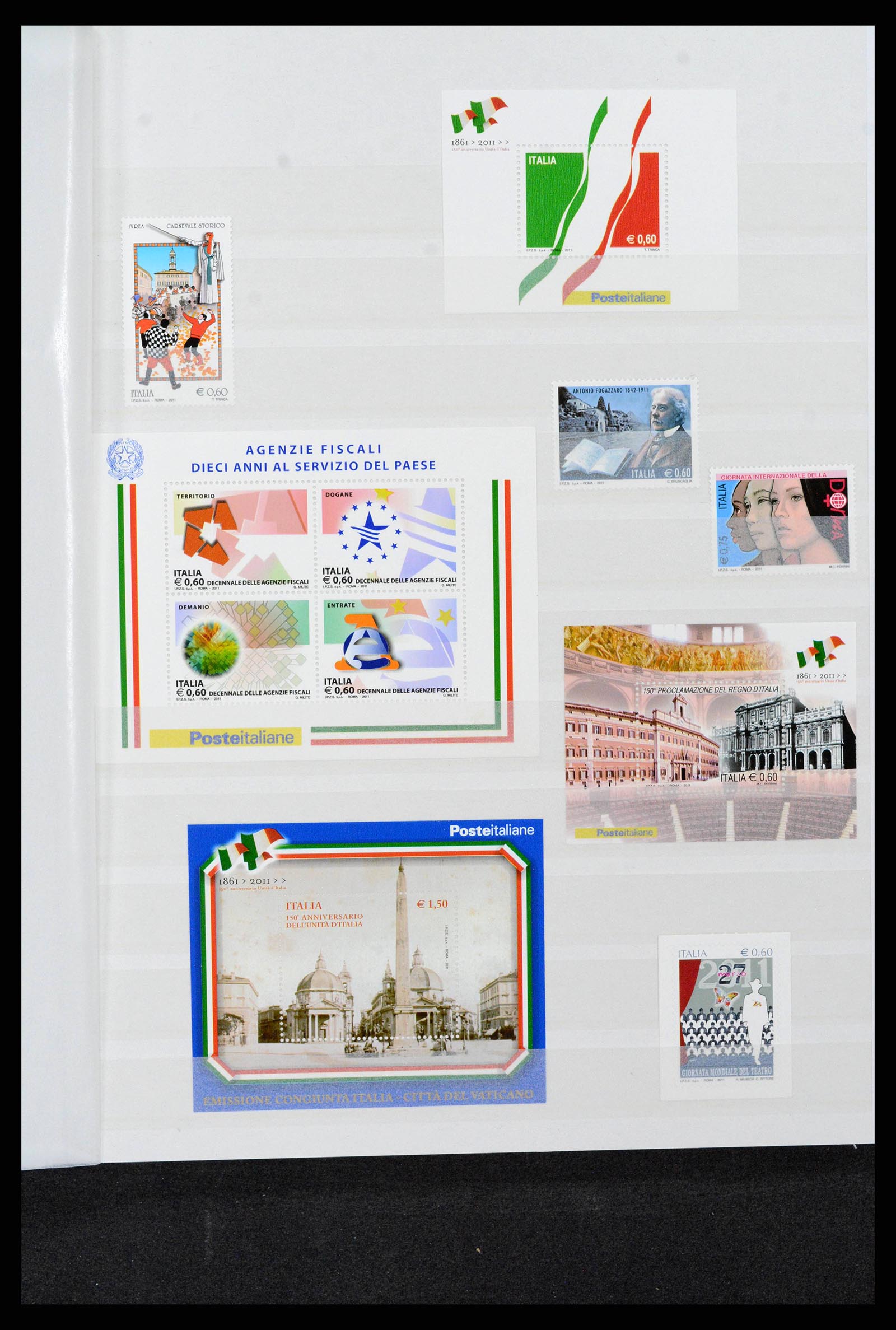 38243 0179 - Stamp collection 38243 Italy 1862-2011.