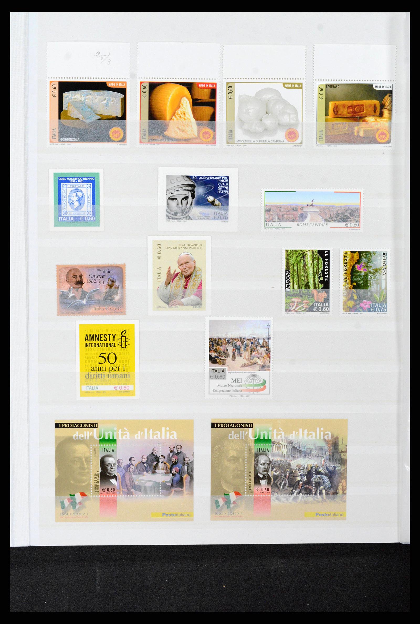 38243 0180 - Stamp collection 38243 Italy 1862-2011.
