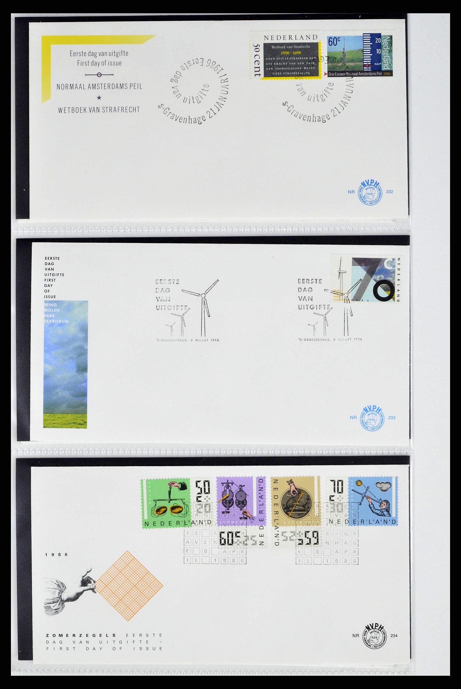 38517 0135 - Postzegelverzameling 38517 Nederland FDC's 1981-2011.