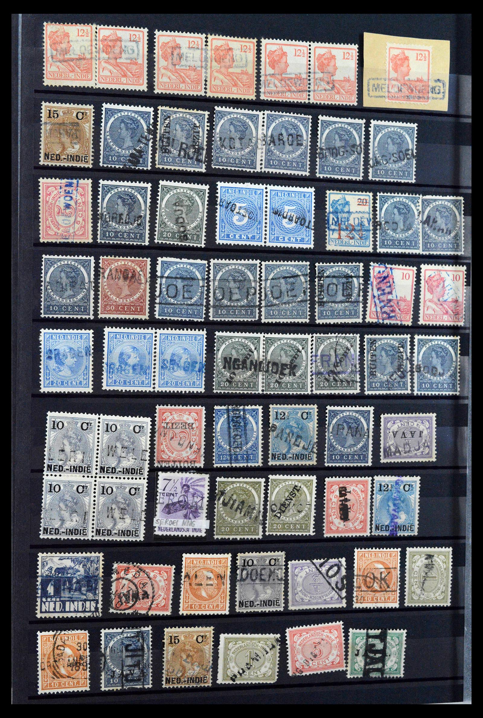 38784 0127 - Postzegelverzameling 38784 Nederlands Indië langstempels.