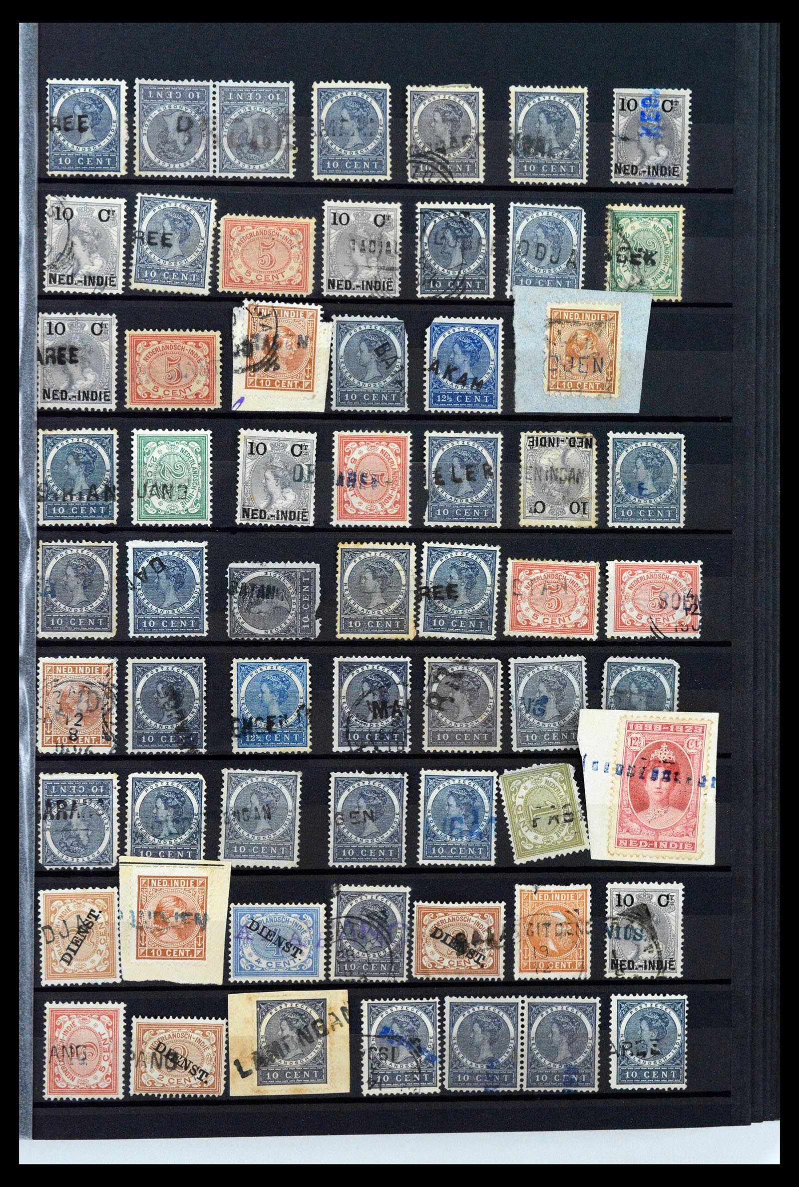 38784 0130 - Postzegelverzameling 38784 Nederlands Indië langstempels.