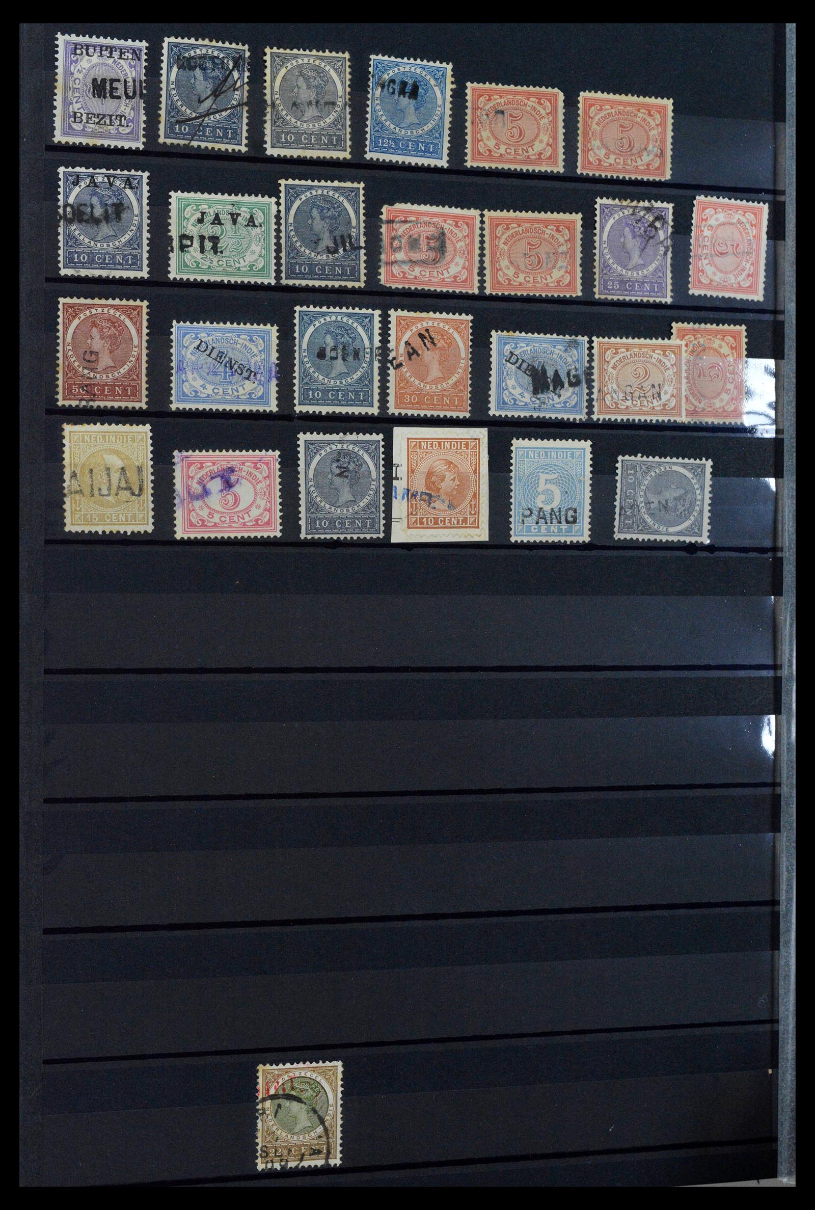 38784 0135 - Postzegelverzameling 38784 Nederlands Indië langstempels.
