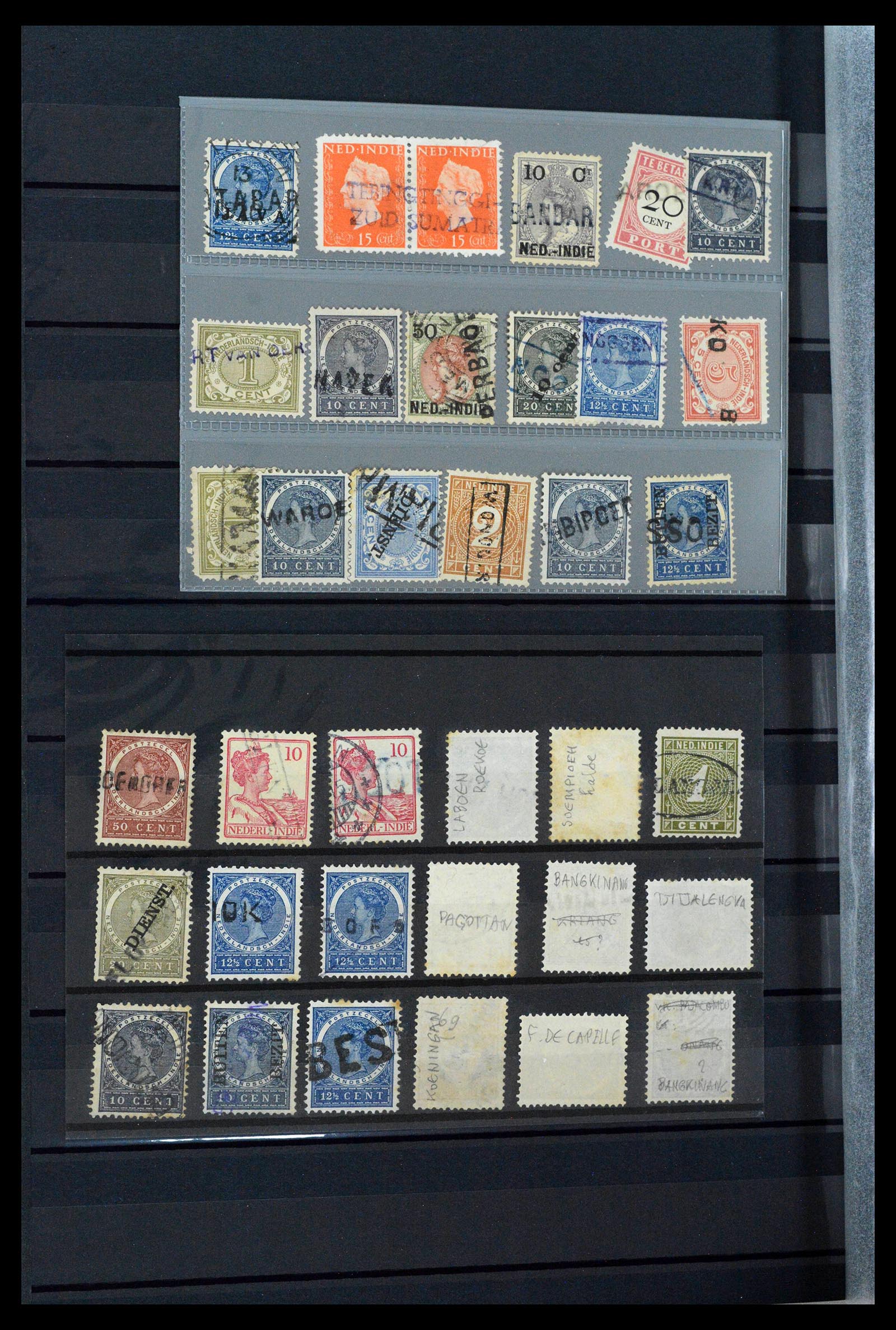 38784 0147 - Postzegelverzameling 38784 Nederlands Indië langstempels.