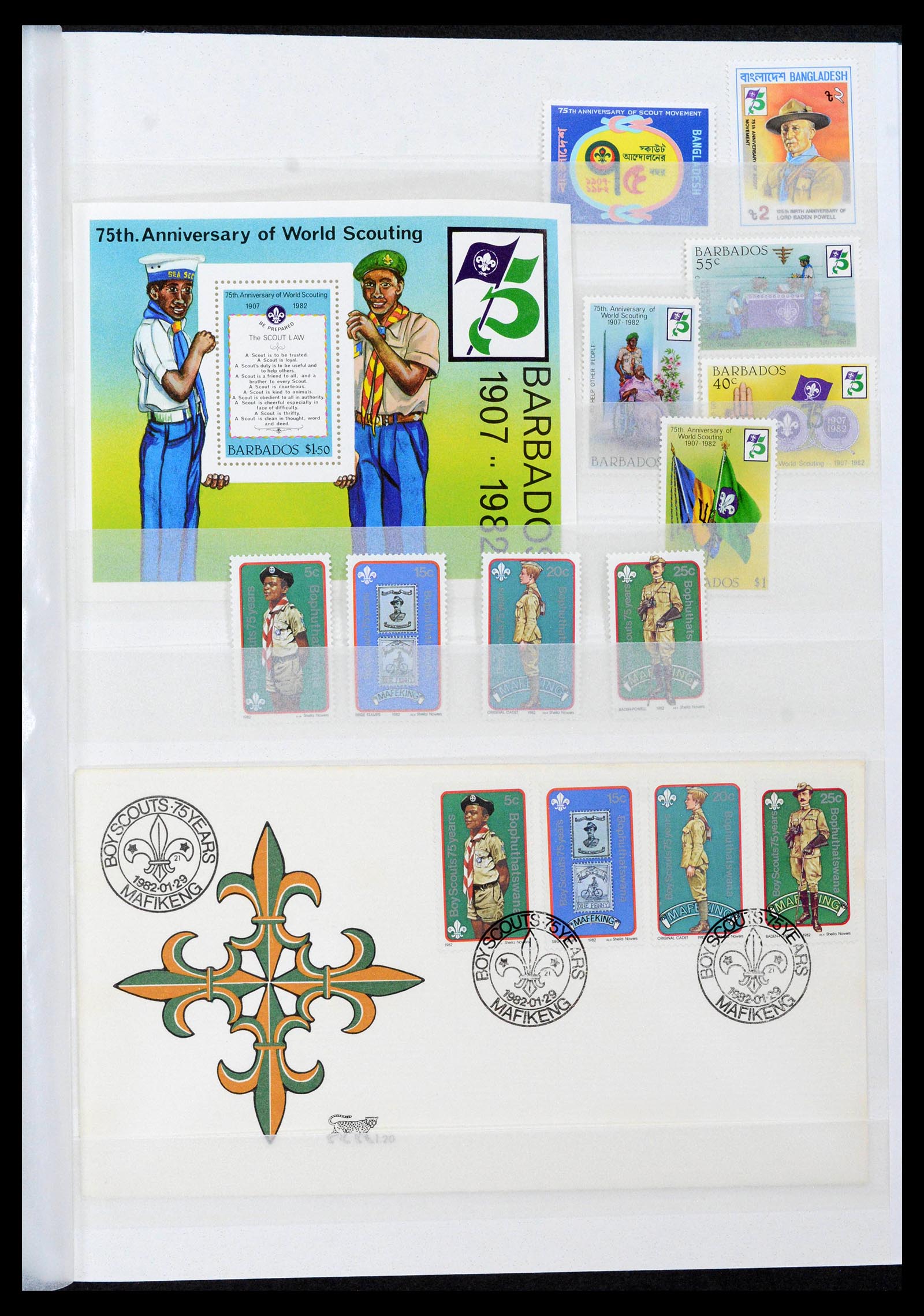 38806 0075 - Postzegelverzameling 38806 Motief scouting 1925-2007.