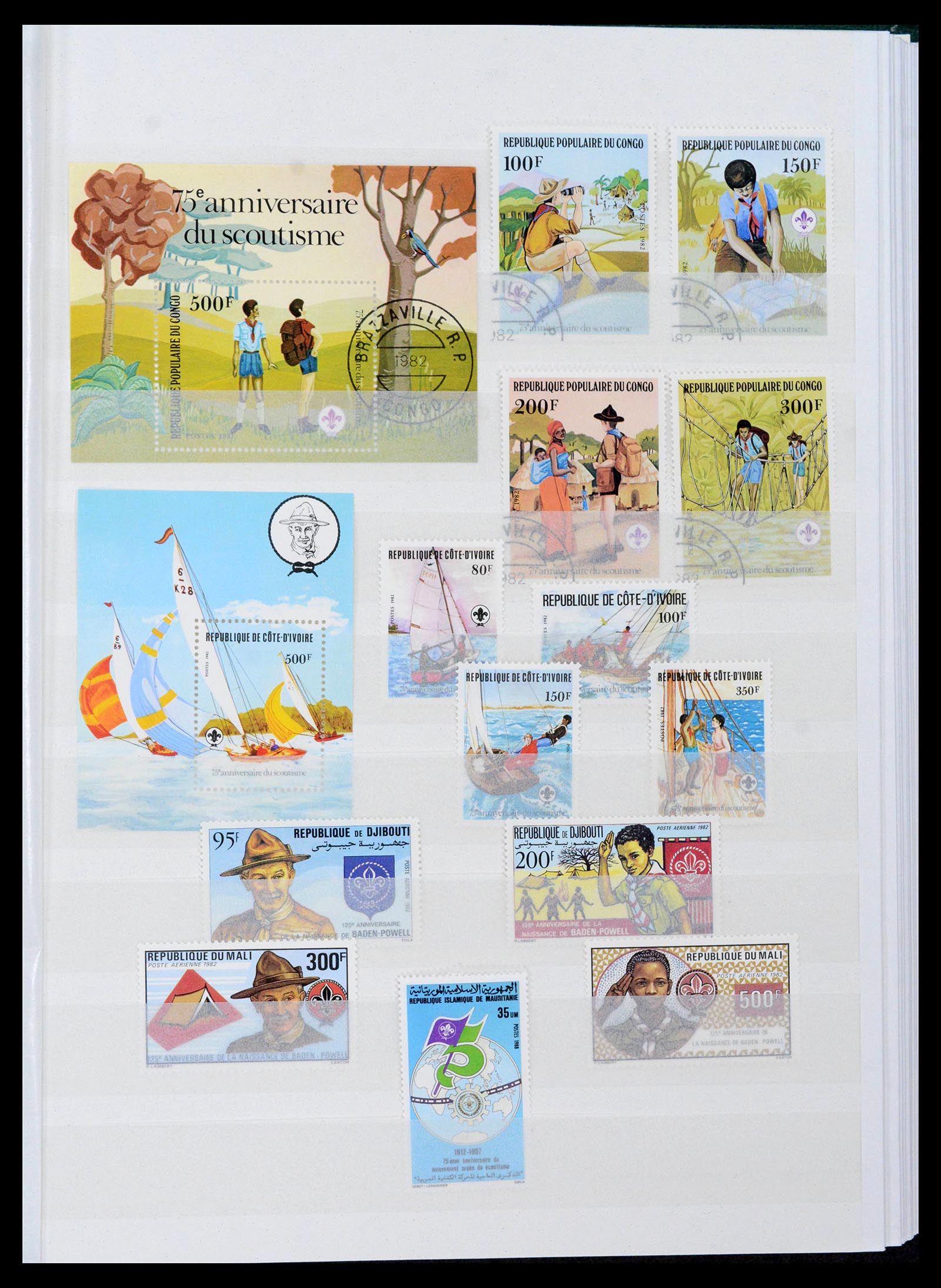 38806 0089 - Postzegelverzameling 38806 Motief scouting 1925-2007.