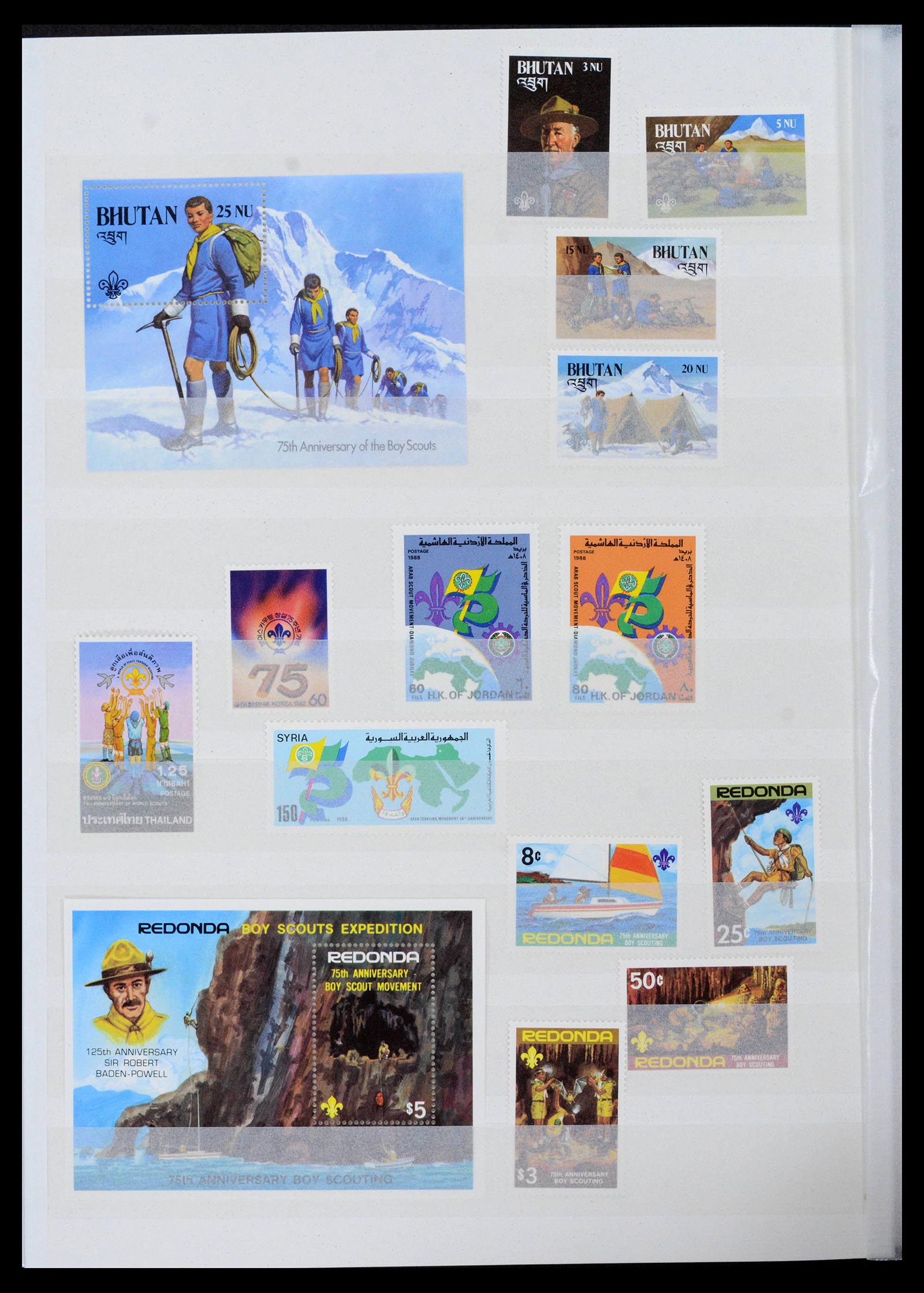 38806 0092 - Postzegelverzameling 38806 Motief scouting 1925-2007.