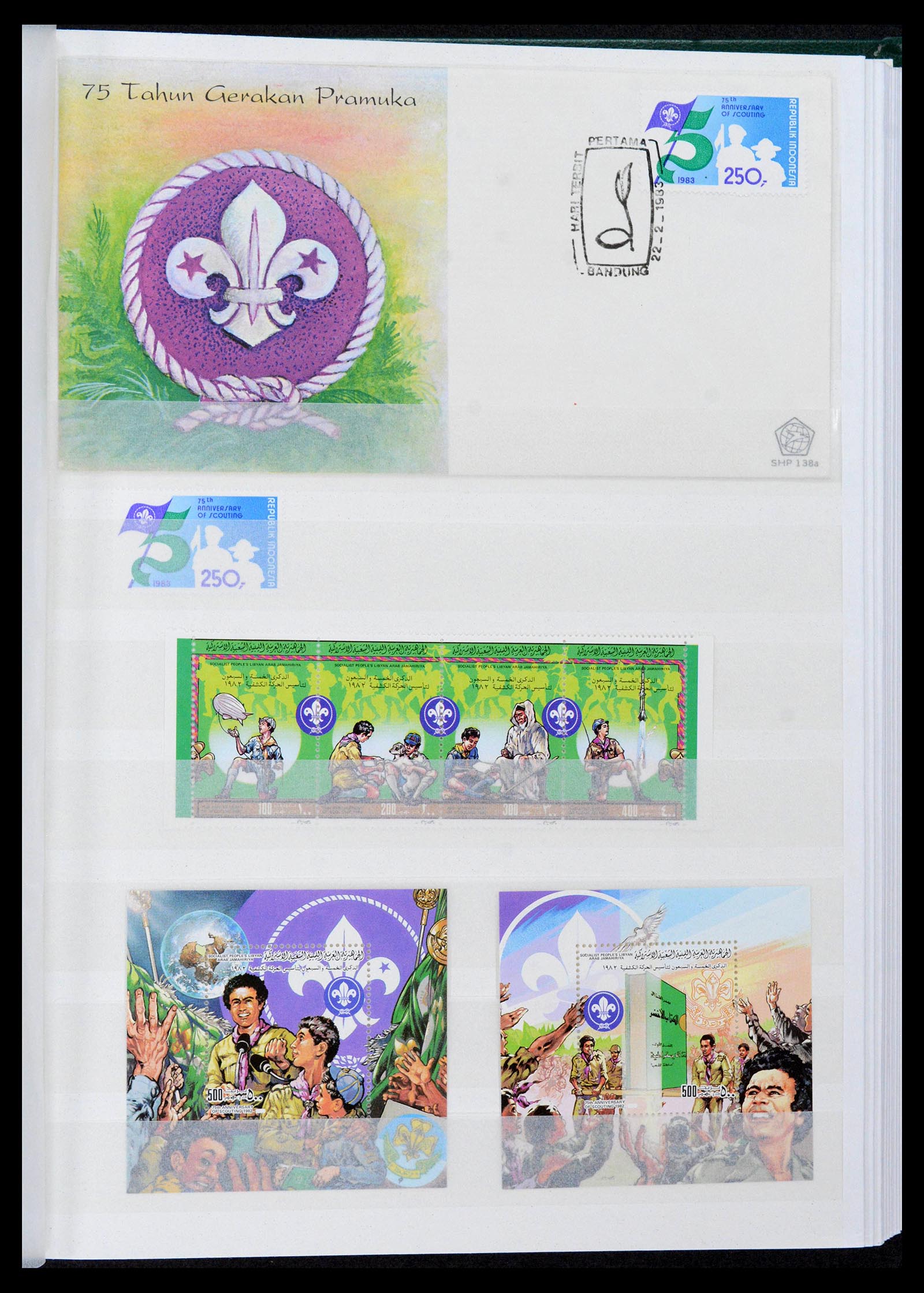 38806 0093 - Postzegelverzameling 38806 Motief scouting 1925-2007.