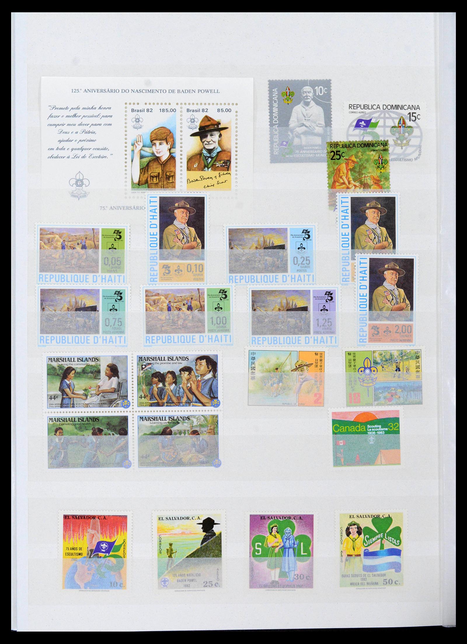 38806 0096 - Postzegelverzameling 38806 Motief scouting 1925-2007.
