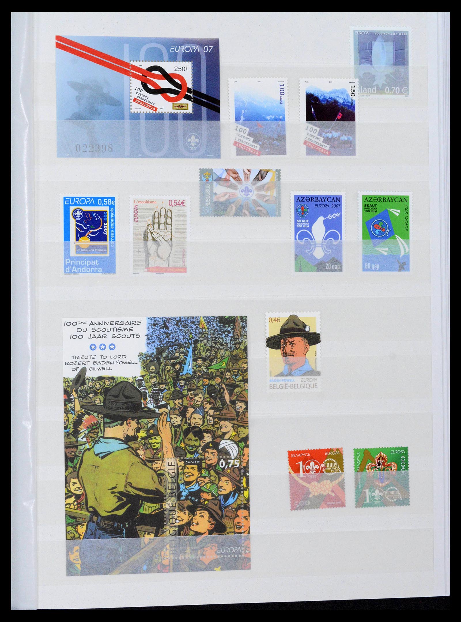 38806 0098 - Postzegelverzameling 38806 Motief scouting 1925-2007.