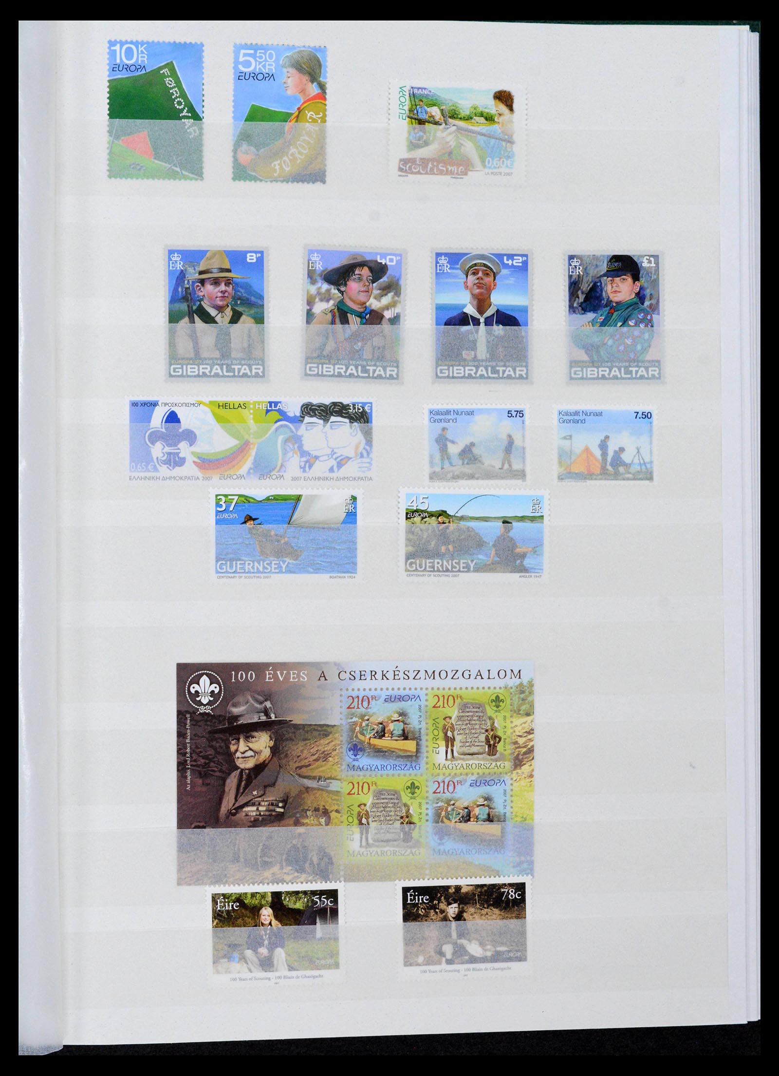 38806 0100 - Postzegelverzameling 38806 Motief scouting 1925-2007.