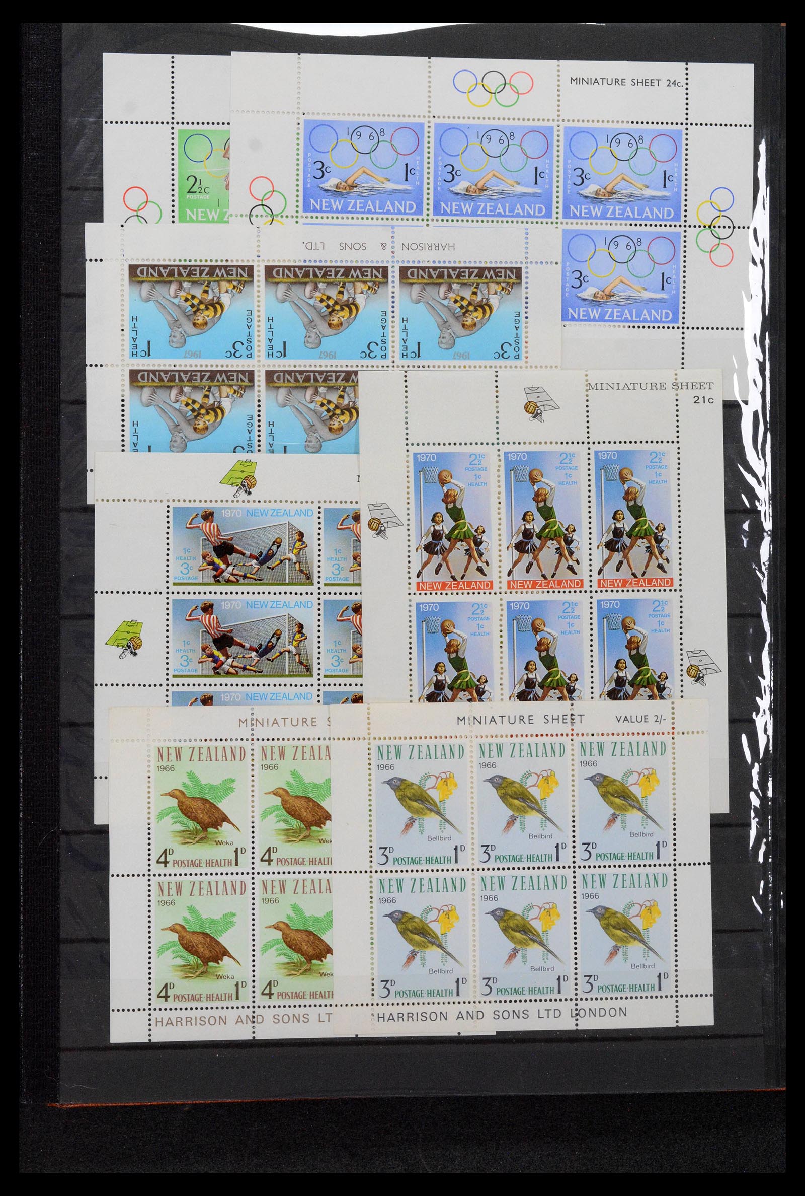 39184 0071 - Postzegelverzameling 39184 Engeland en koloniën 1950-2010.