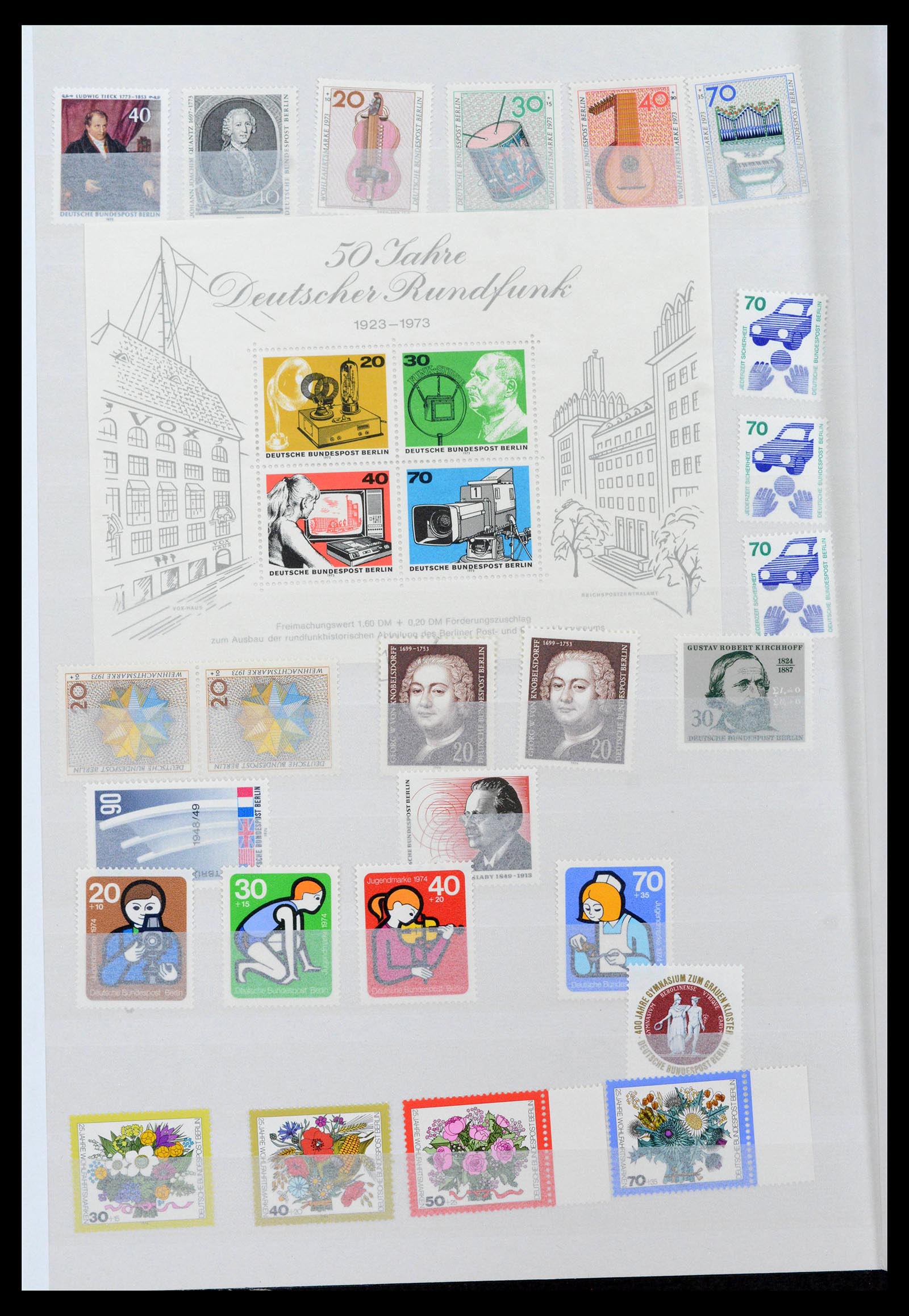 39893 0012 - Stamp collection 39893 Berlin 1948-1990.