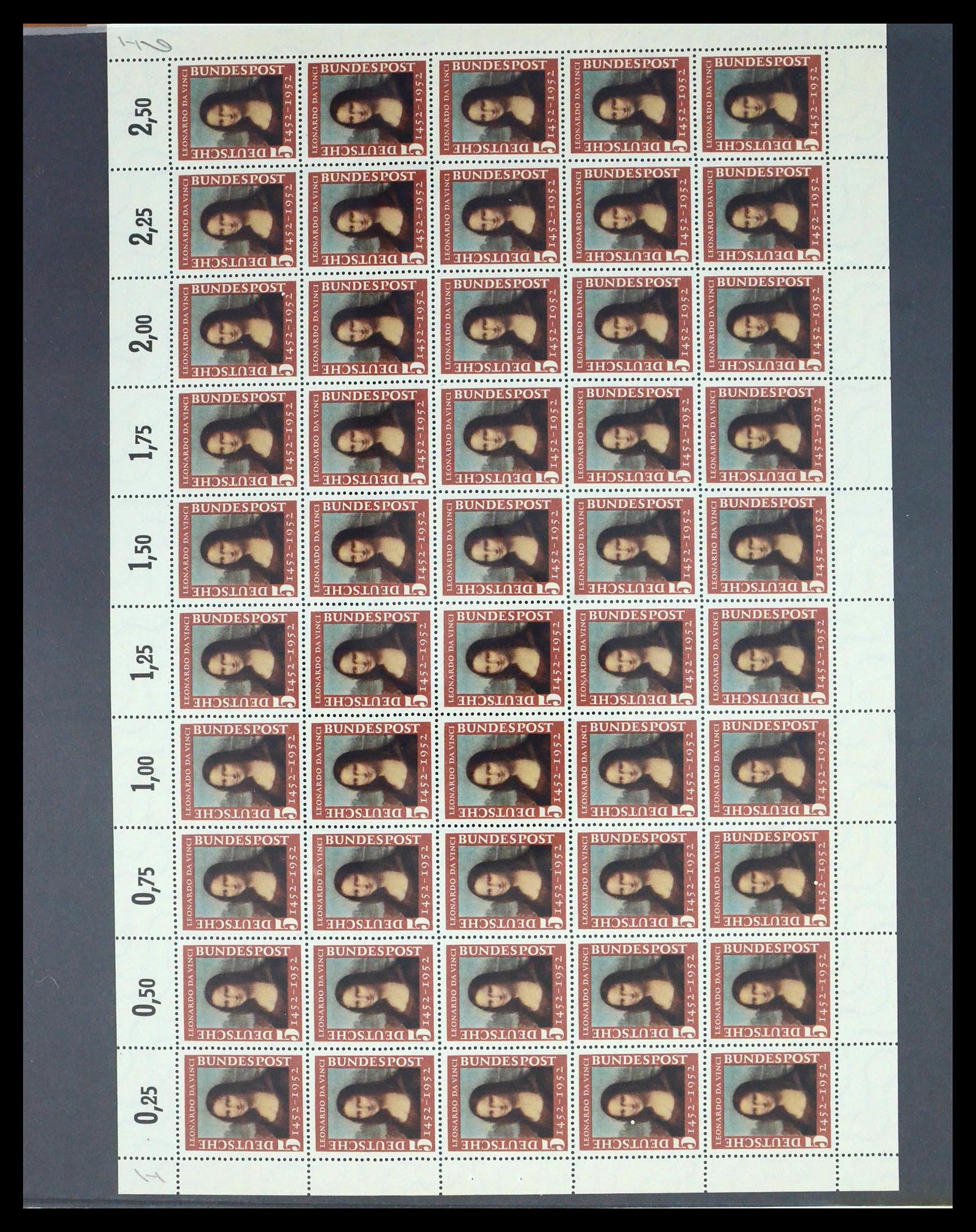 39977 0008 - Stamp collection 39977 Thematic collection Mona Lisa 1952.